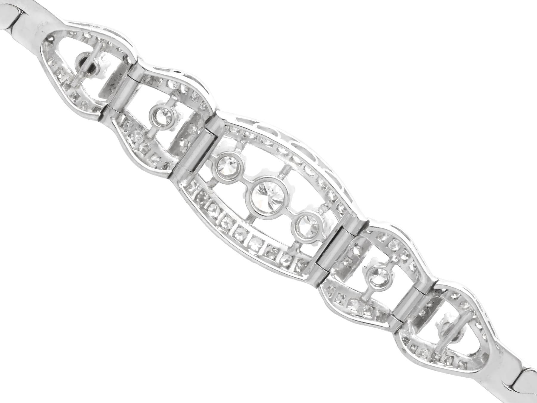 Antique 2.47Ct Diamond and 18k White Gold Bracelet Circa 1935 For Sale 2