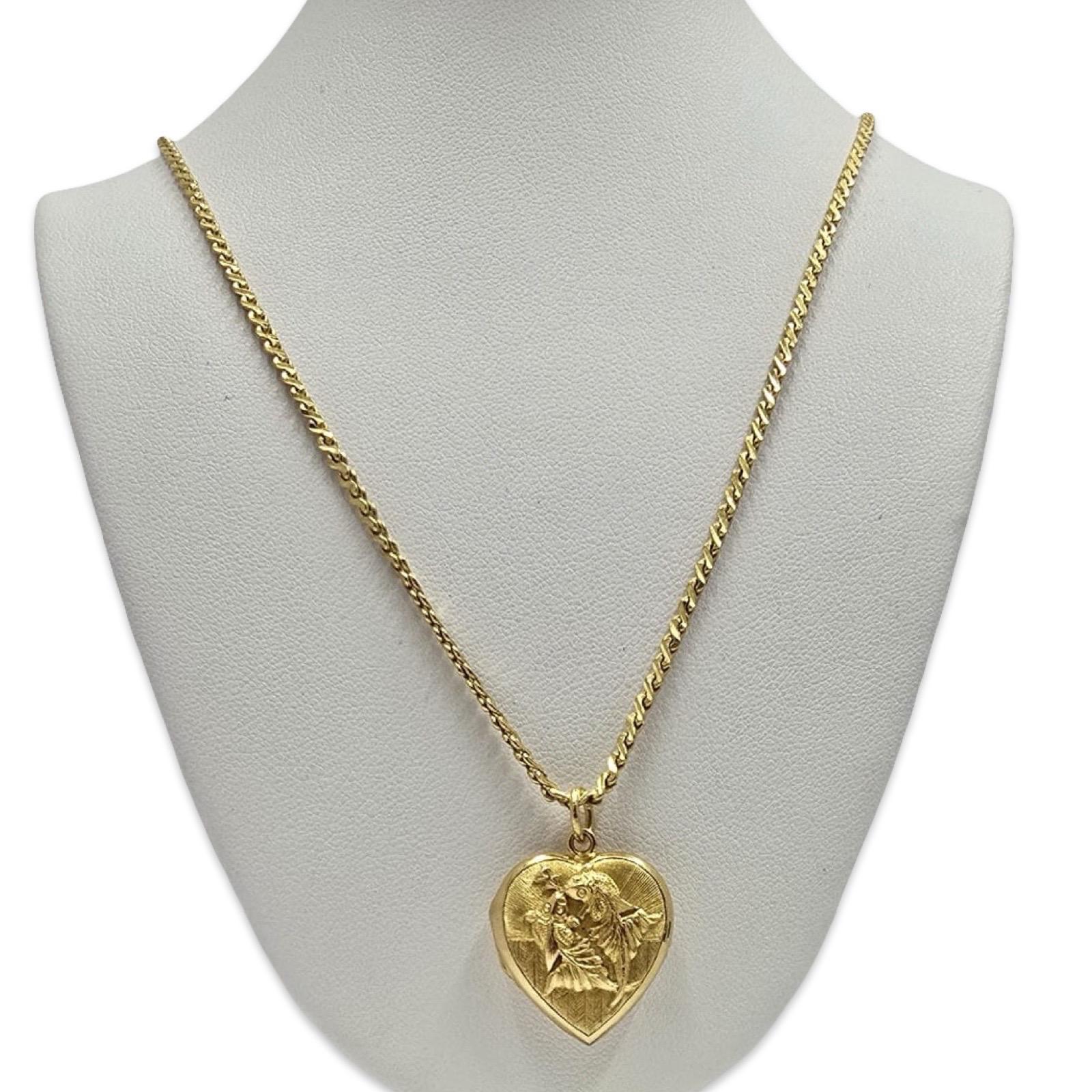 Collier ancien en or 24K avec médaillon en forme de coeur en forme de Koi chinois et script de santé en vente 2