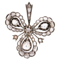 Ciondolo a forma di trifoglio in argento, oro rosa 14k, antico, con 2,5 carati di peso totale di diamante