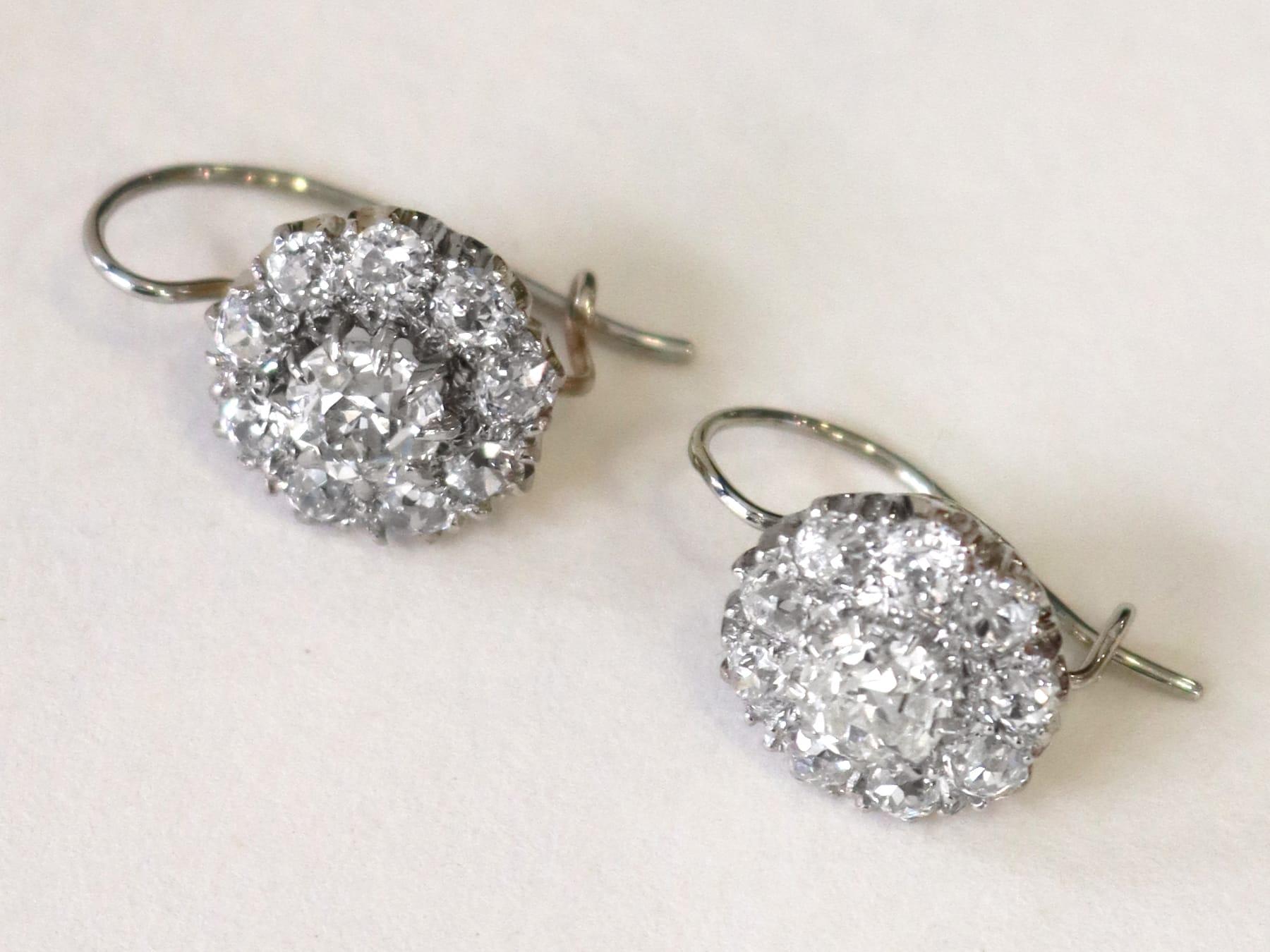 Antique 2.50 Carat Diamond and Platinum Cluster Earrings Circa 1900 In Excellent Condition For Sale In Jesmond, Newcastle Upon Tyne