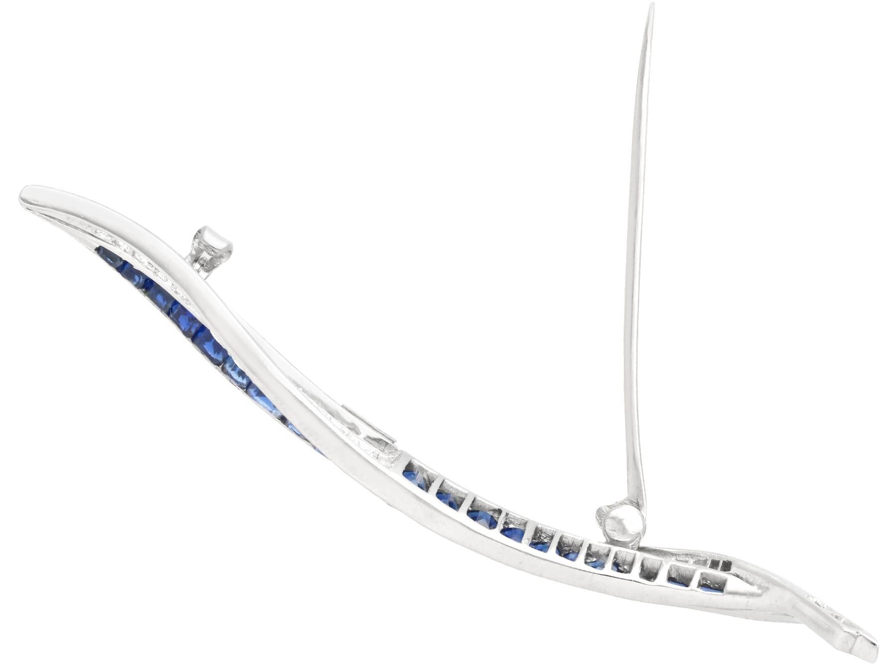 Antique 2.54Ct Sapphire, 3.25Ct Diamond and Platinum Leaf Brooch Circa 1930 For Sale 3