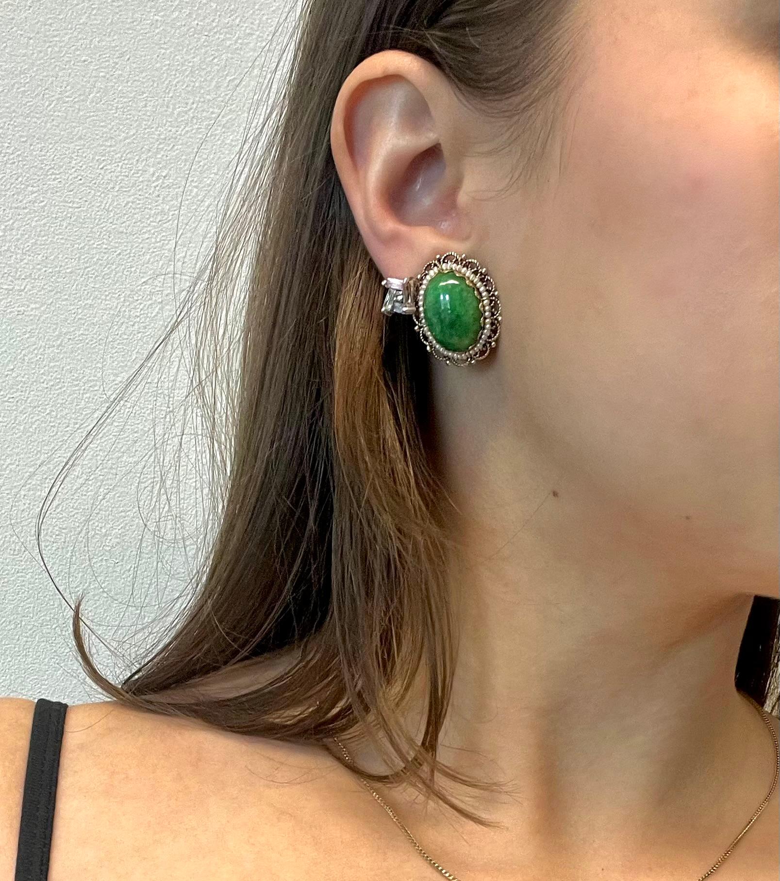 Antike 25,7 Karat Jade und Perle 14 Karat Gelbgold Clip-Ohrringe 2