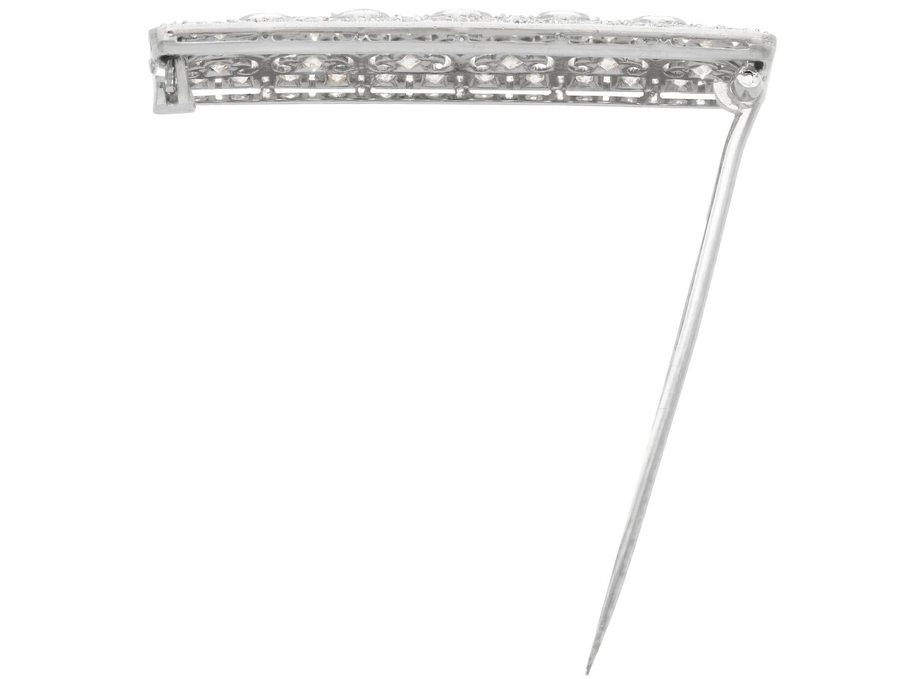 Women's or Men's Antique 2.65ct Diamond and 18ct White Gold Brooch For Sale
