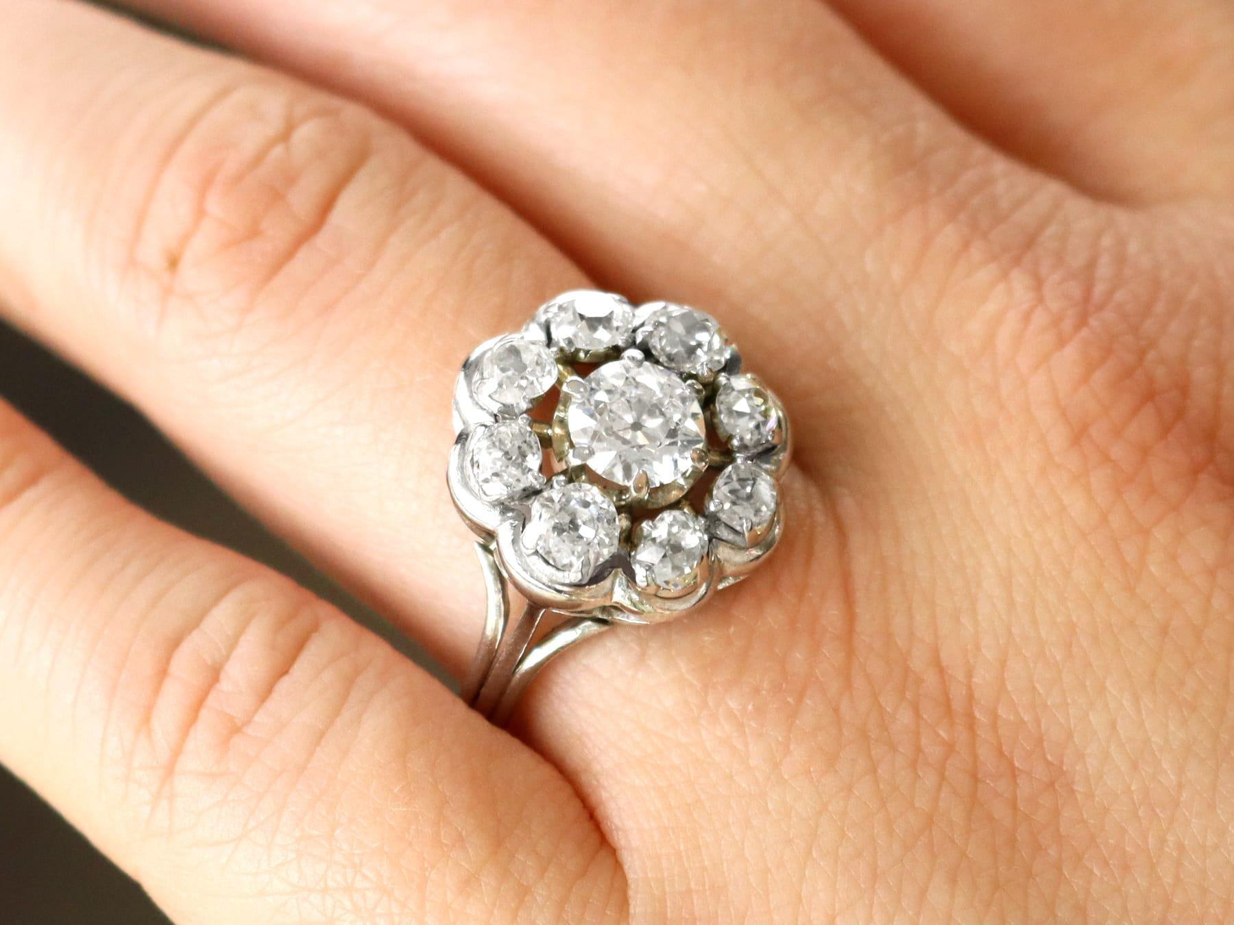 Antiker 2,66 Karat Diamant und Platin-Cluster-Ring im Zustand „Hervorragend“ im Angebot in Jesmond, Newcastle Upon Tyne