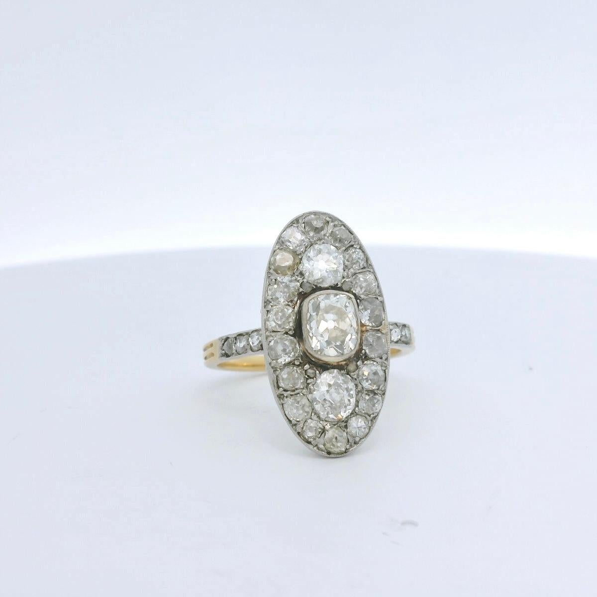 Belle Époque Antique 2.70 Carats diamond ring circa 1900 For Sale