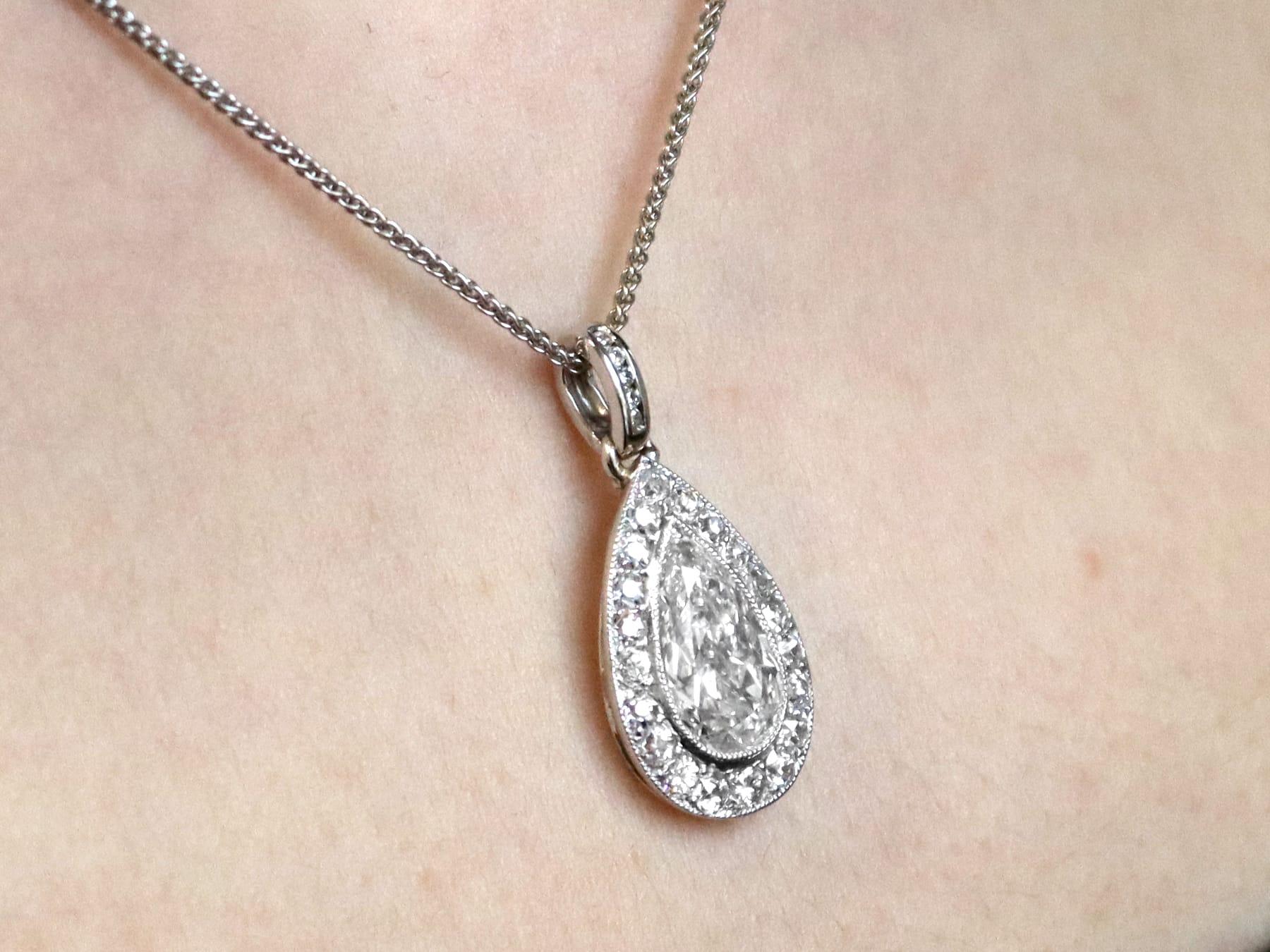 Antique 2.72Ct Diamond and Platinum Pendant Circa 1910 For Sale 5