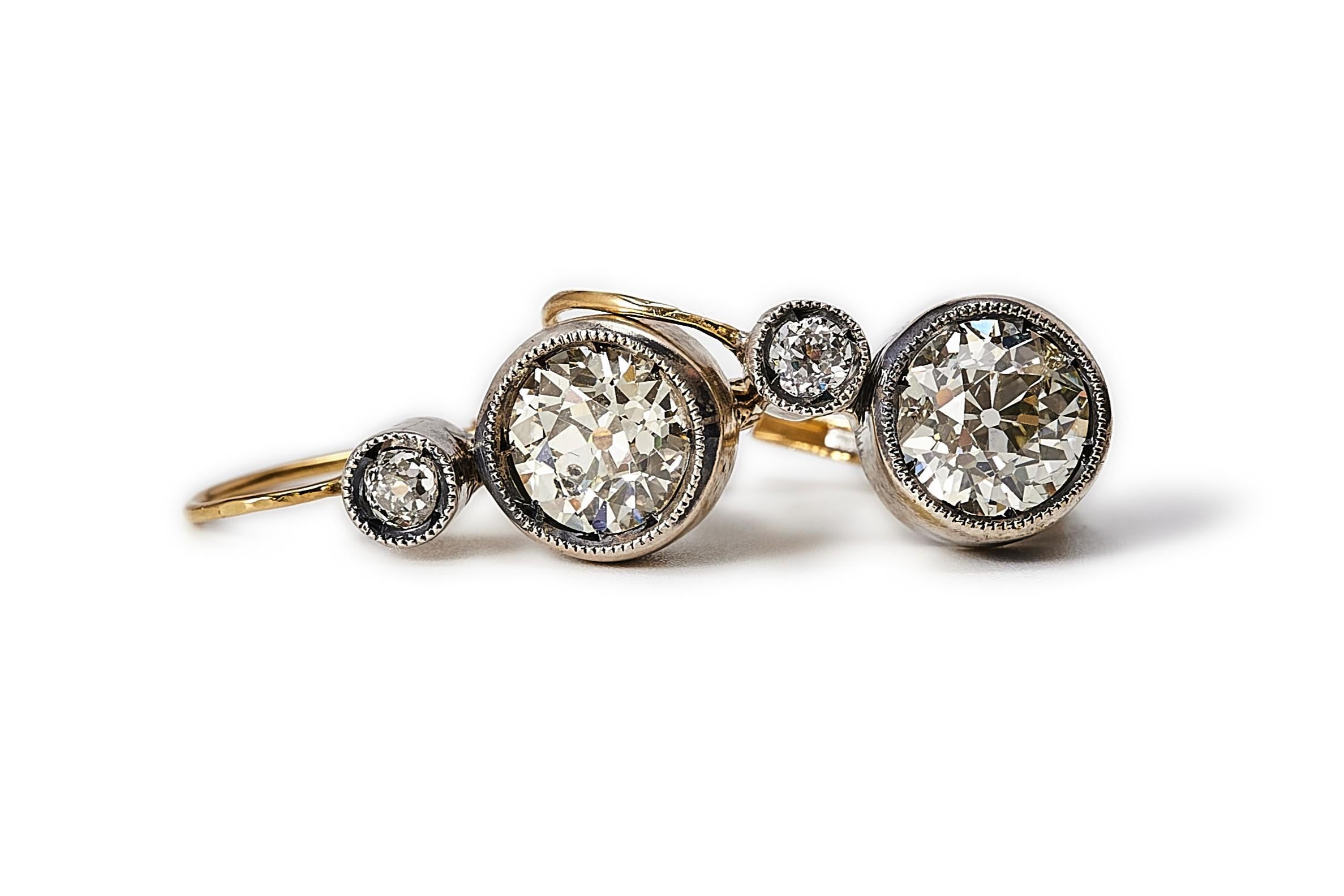 Pendientes antiguos de diamantes talla europea antigua dormeuse de 2,74 ct Victoriano en venta