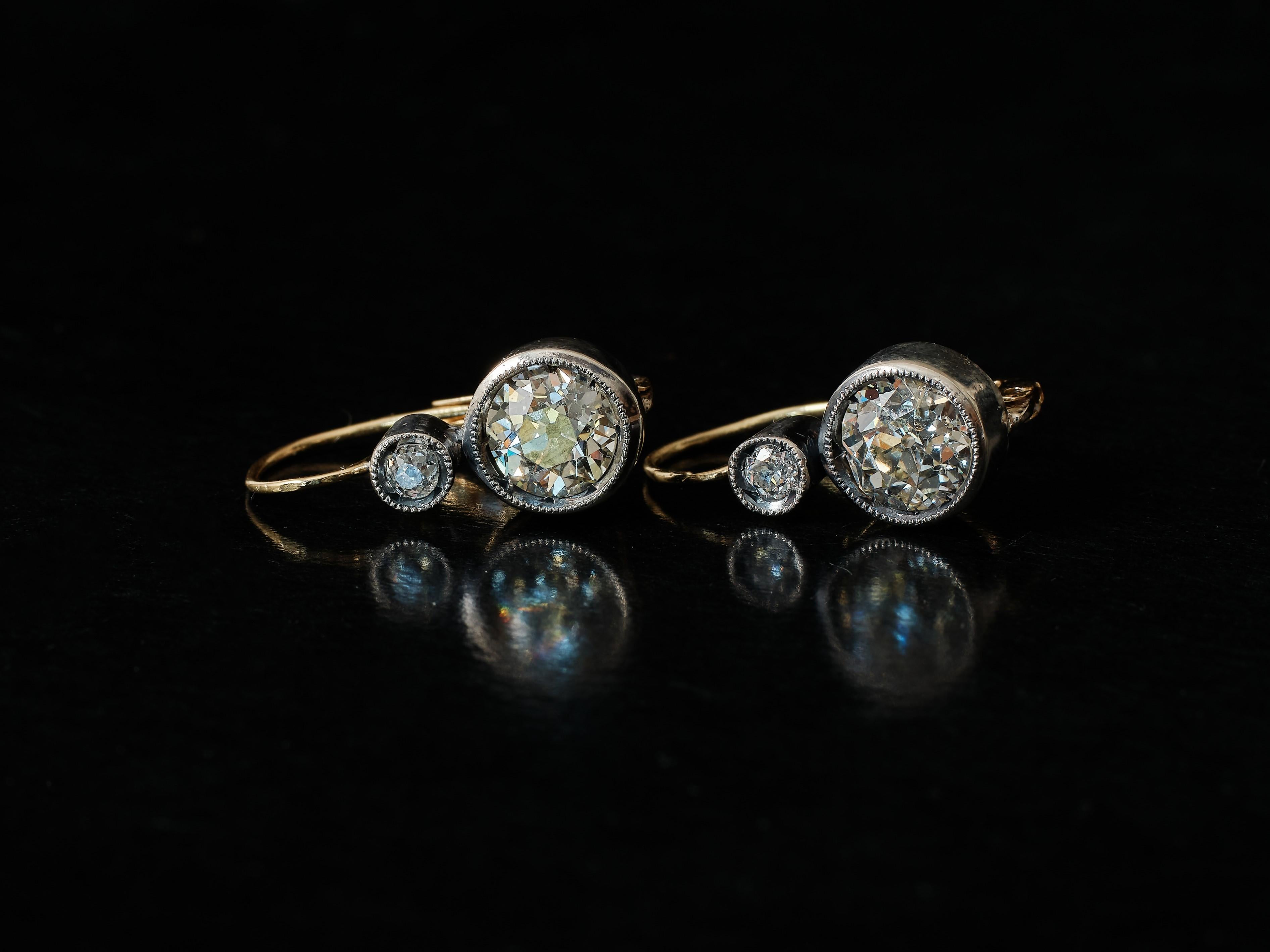 Victorian Antique 2.74ct dormuese old european cut diamond earrings For Sale