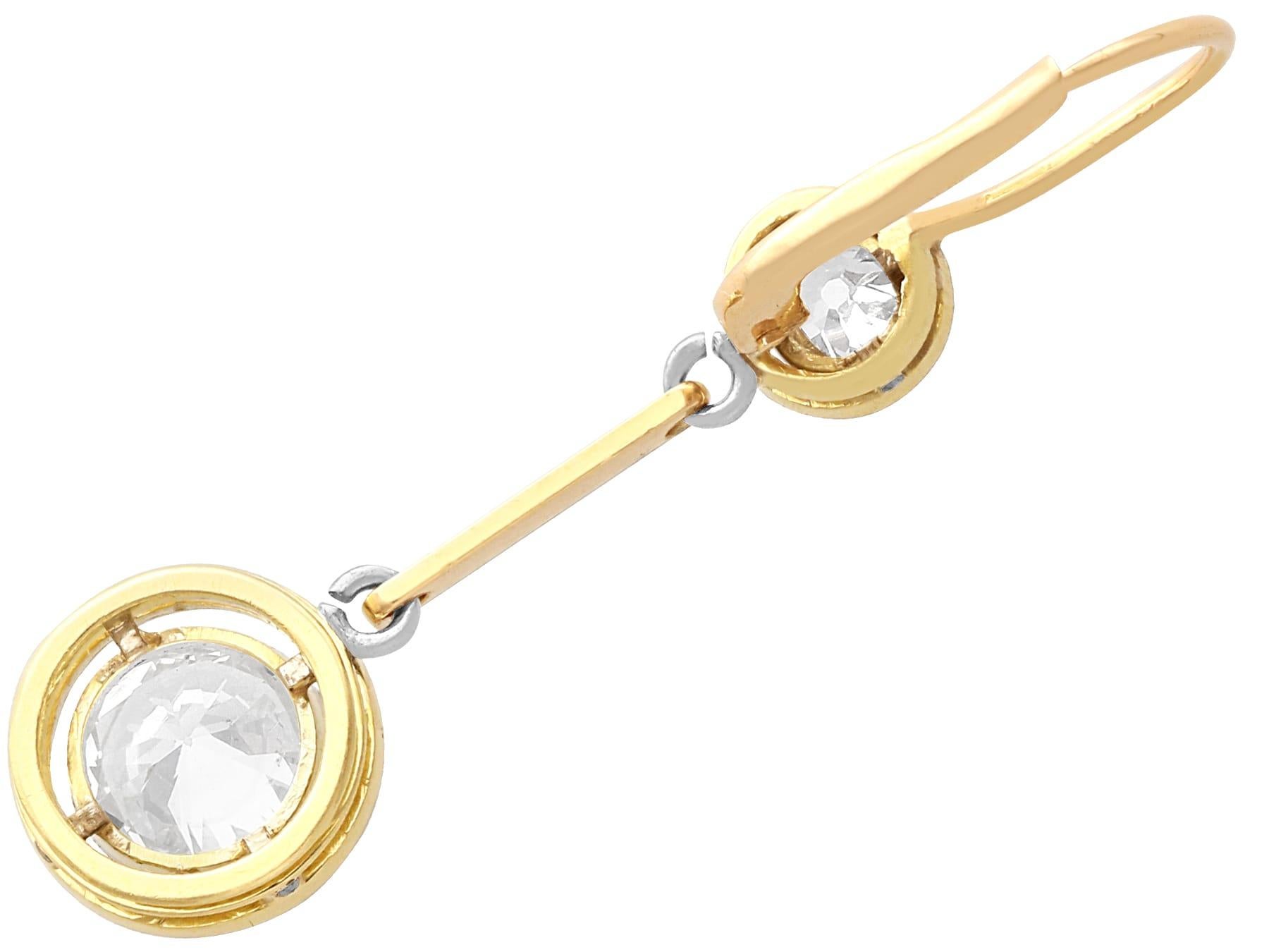 1920s 2.75 Carat Diamond Drop Earrings in Yellow Gold For Sale 1