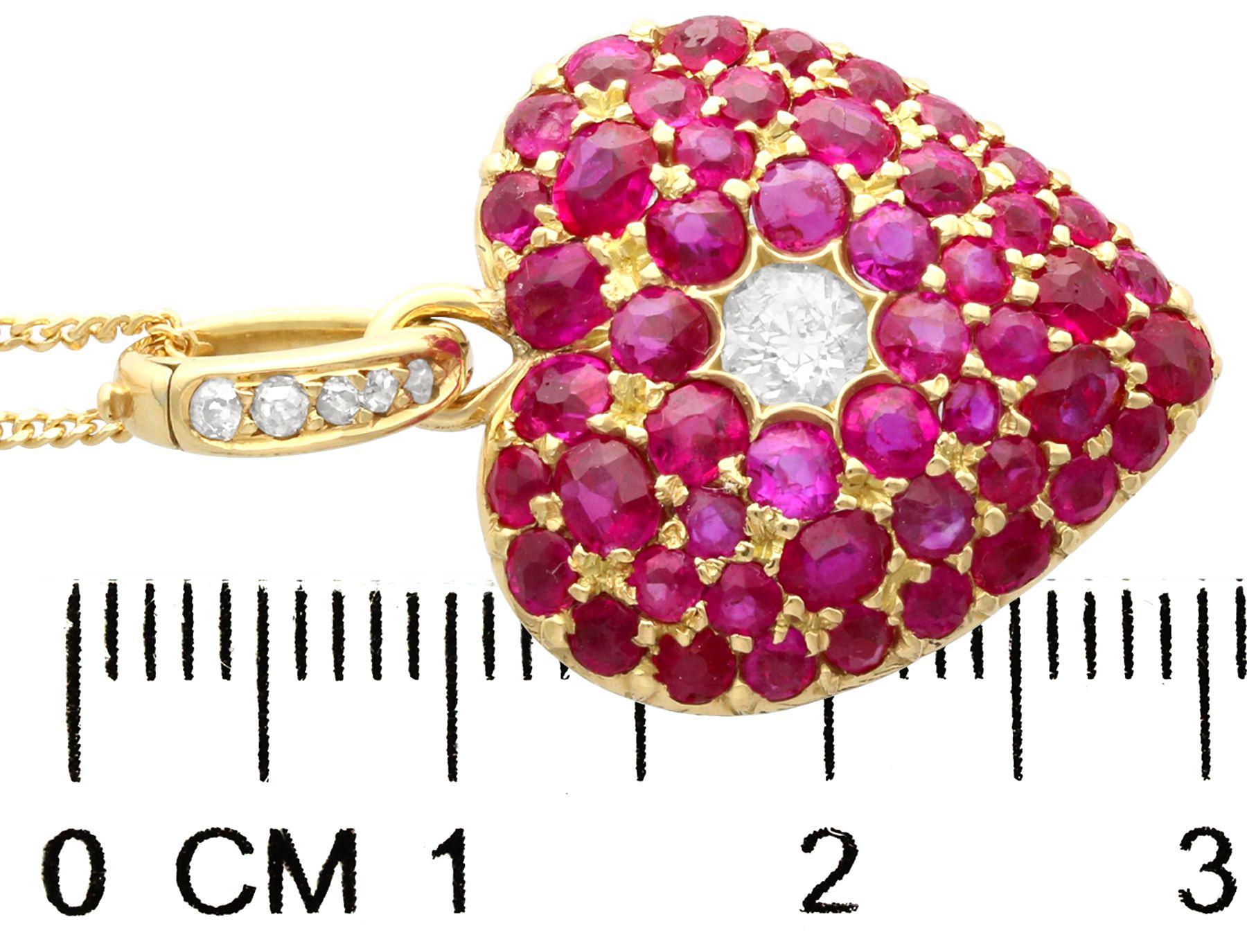 Antique 2.80 Carat Ruby and 0.28 Carat Diamond Yellow Gold Heart Pendant Locket In Excellent Condition In Jesmond, Newcastle Upon Tyne