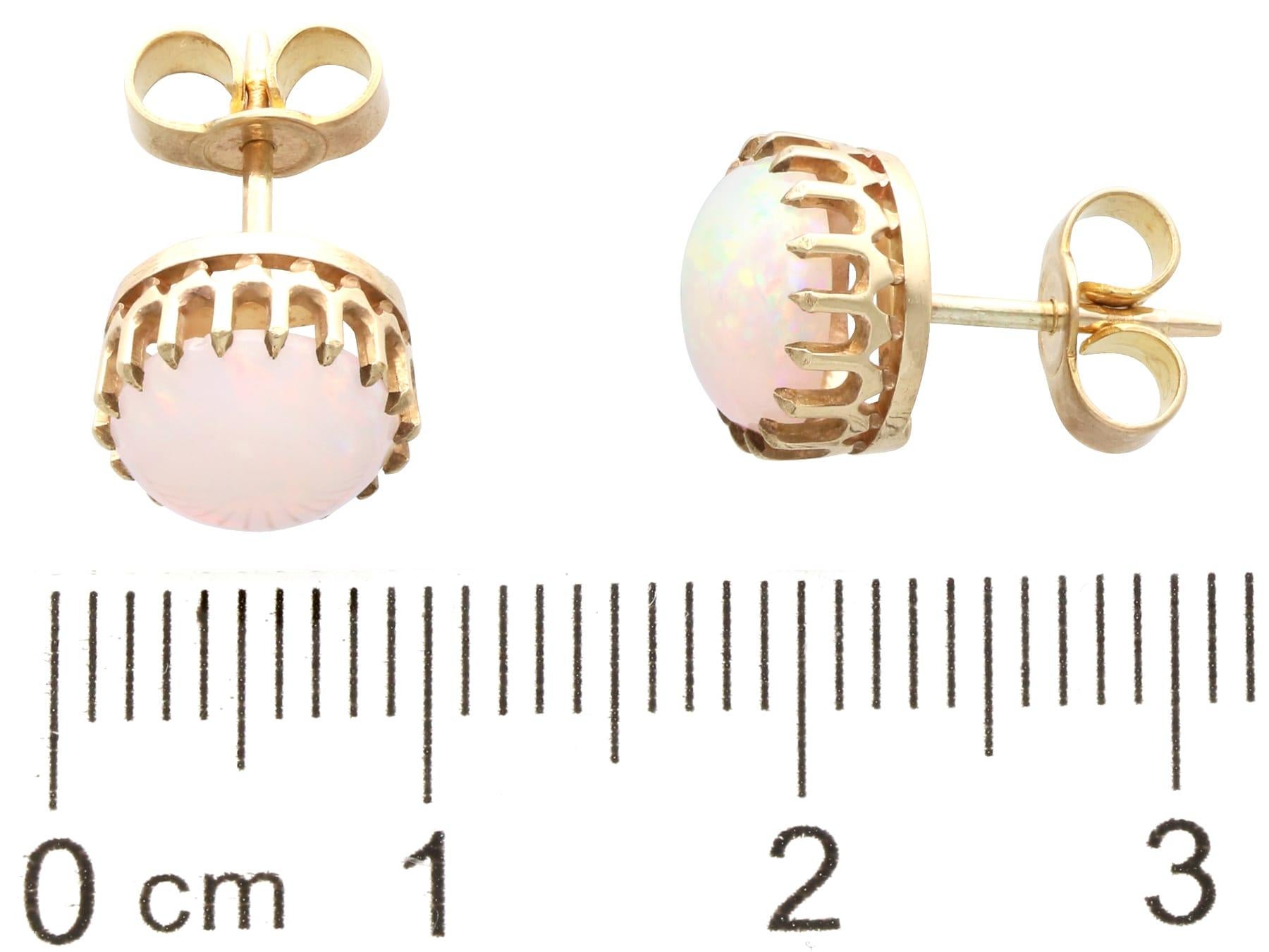 Antique 2.80Ct Opal and 9k Yellow Gold Stud Earrings Circa 1910 For Sale 3