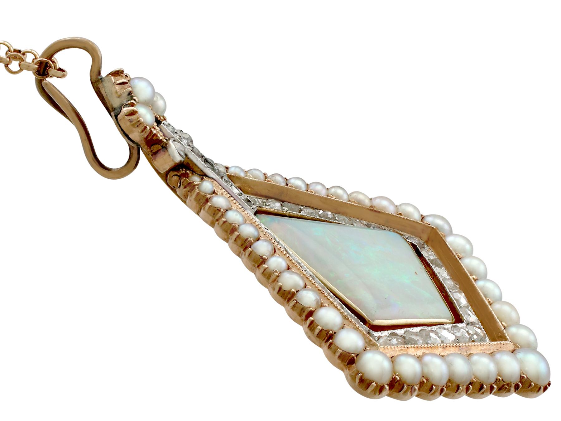 Antique 2.88 Carat Opal 0.84 Carat Diamond and Pearl Yellow Gold Pendant In Excellent Condition For Sale In Jesmond, Newcastle Upon Tyne