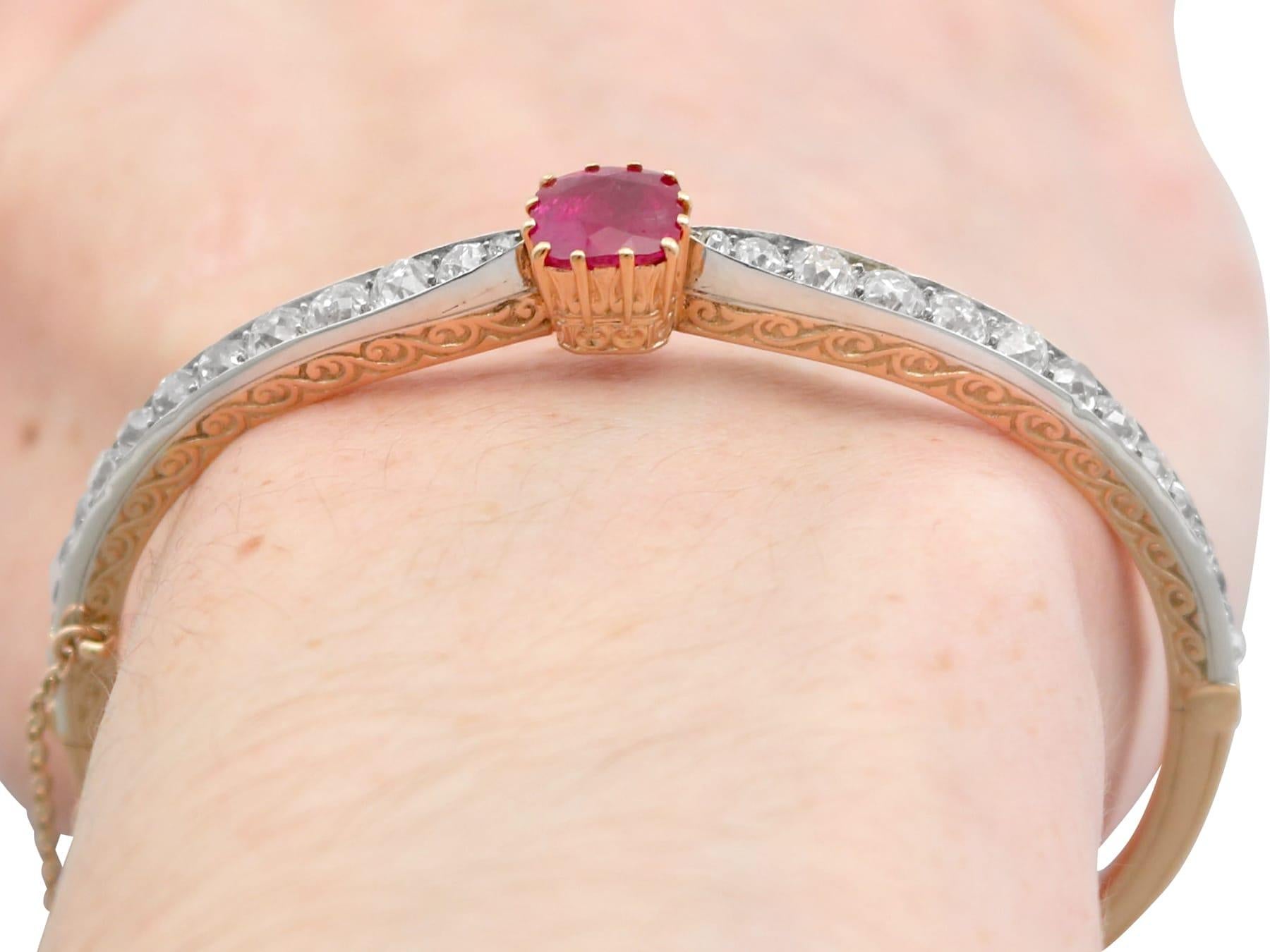 Brazalete antiguo de oro rosa de 18 quilates con rubí de 2,90 quilates y diamantes de 4,12 quilates - Circa 1890 en venta 10