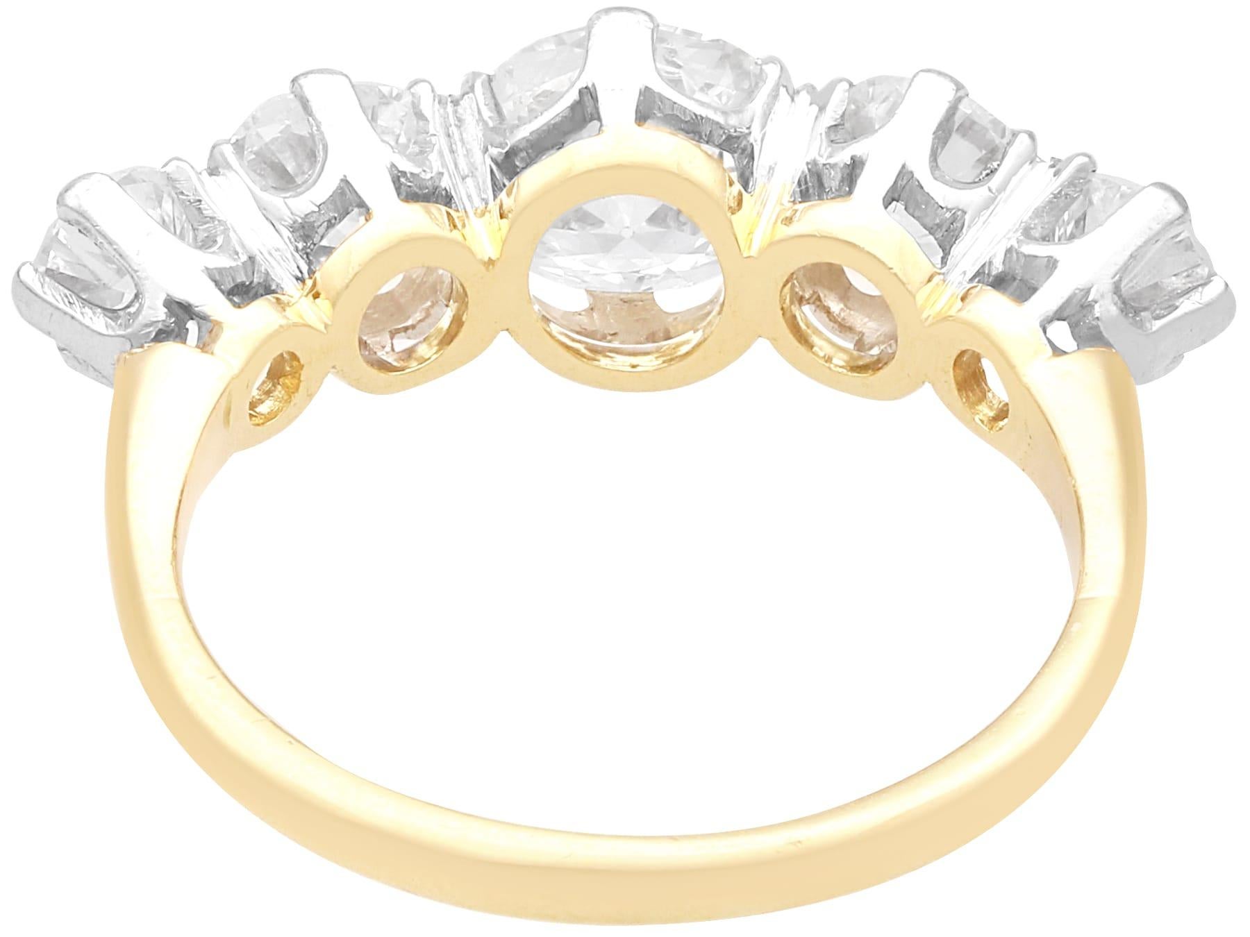 Anillo antiguo de diamantes de 2,92 quilates y cinco piedras de oro amarillo de 18k Circa 1935 en venta 1