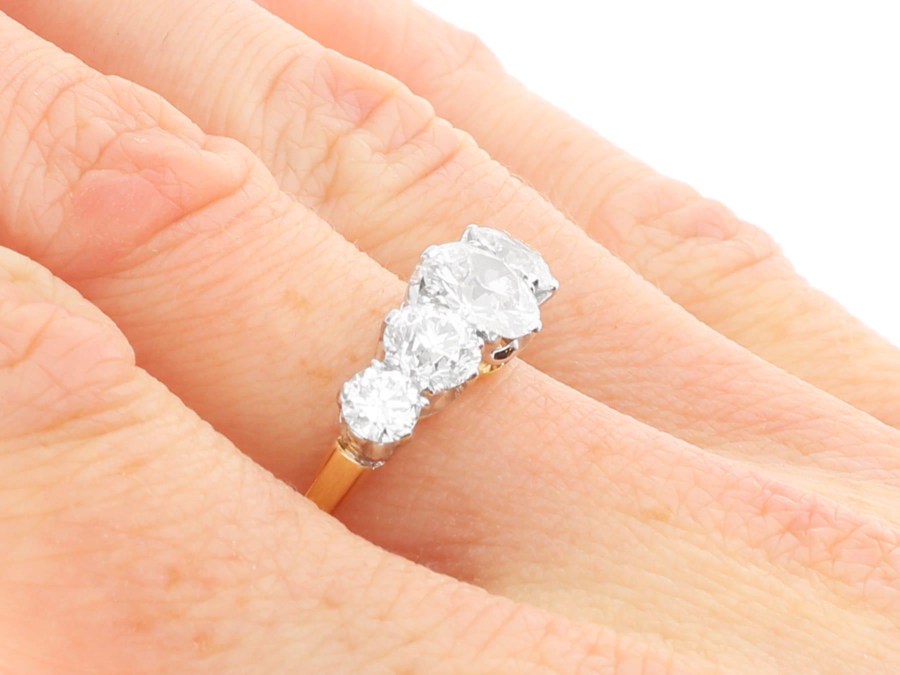 Anillo antiguo de diamantes de 2,92 quilates y cinco piedras de oro amarillo de 18k Circa 1935 en venta 4