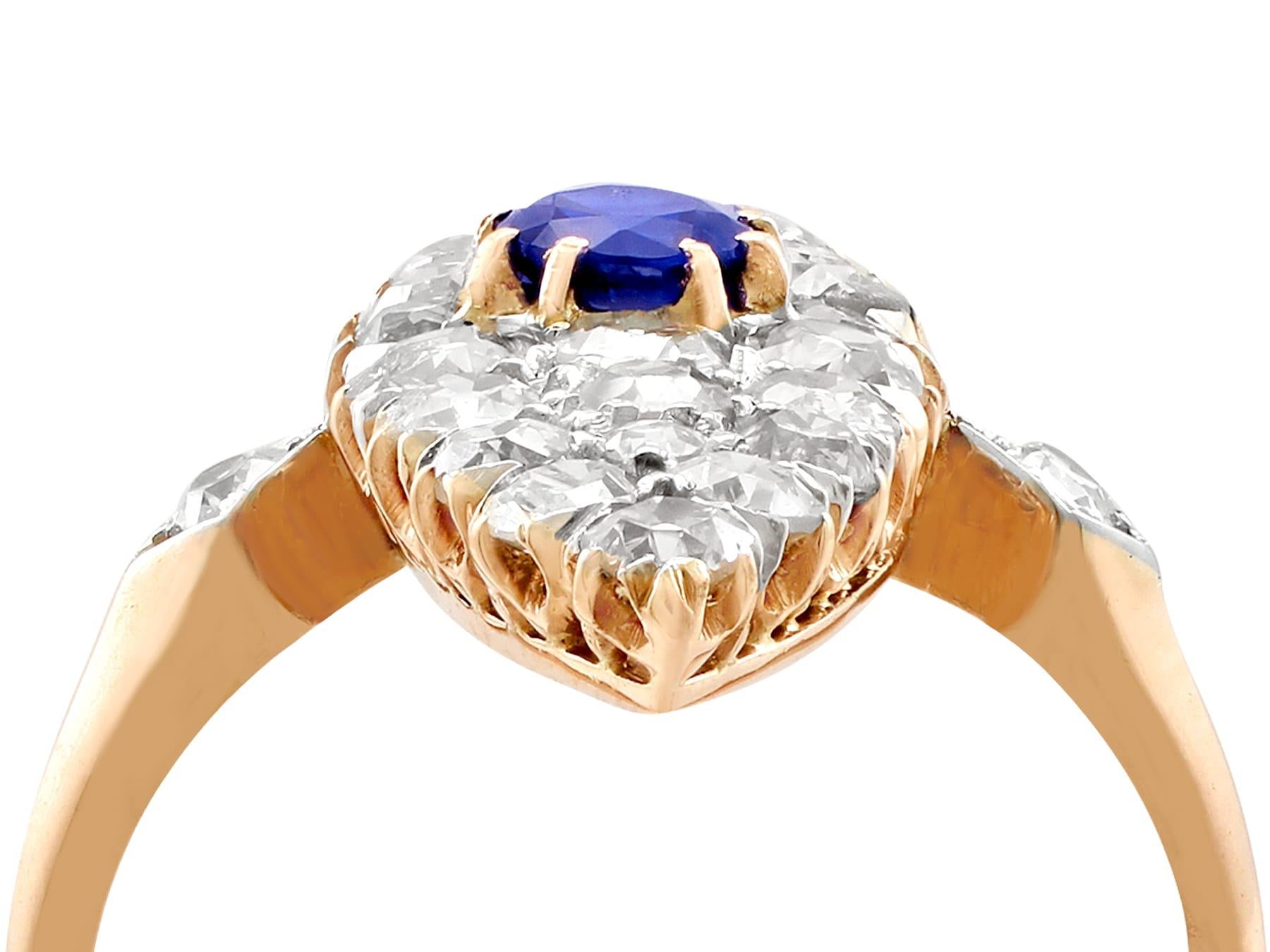 Taille ronde Bague marquise ancienne en or jaune avec diamants et saphirs de 2,92 carats en vente