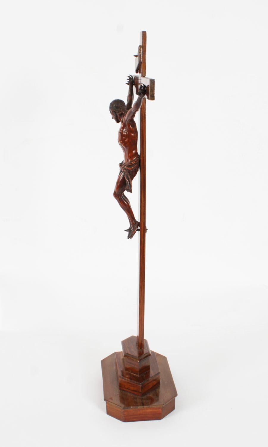 Antique 2ft French Box Wood Corpus Christi Olive Wood Cross & Base 17th Century For Sale 5