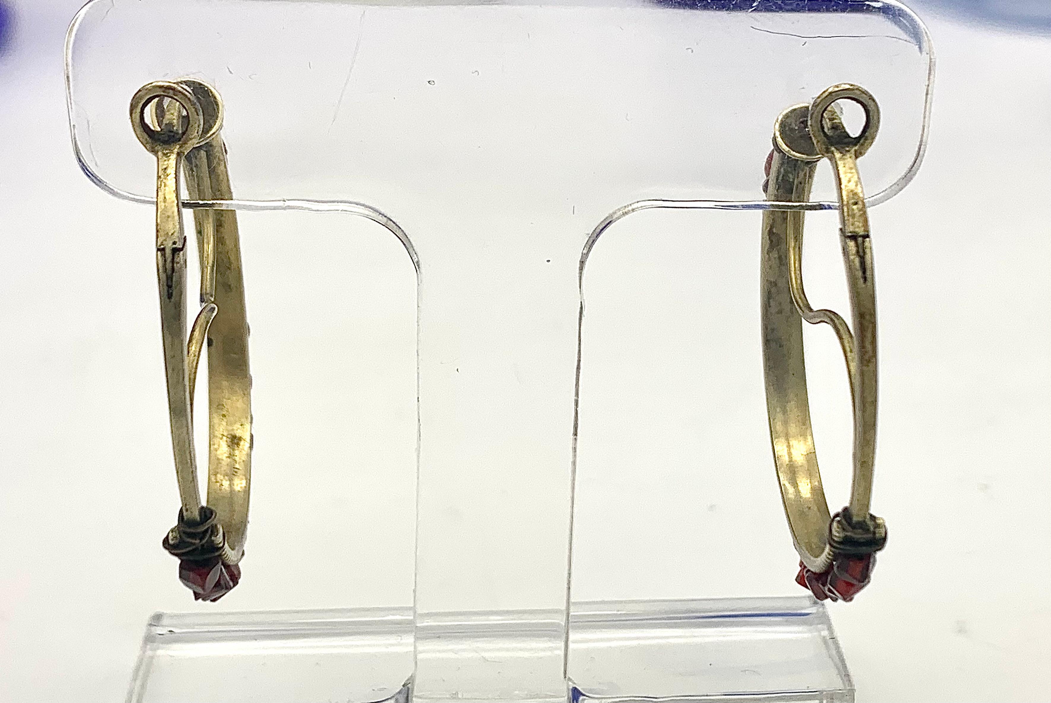 Antike 2nd Quarter 19. Jahrhundert Granat Quadratische Perlen Creolen Silber vergoldet  Damen im Angebot