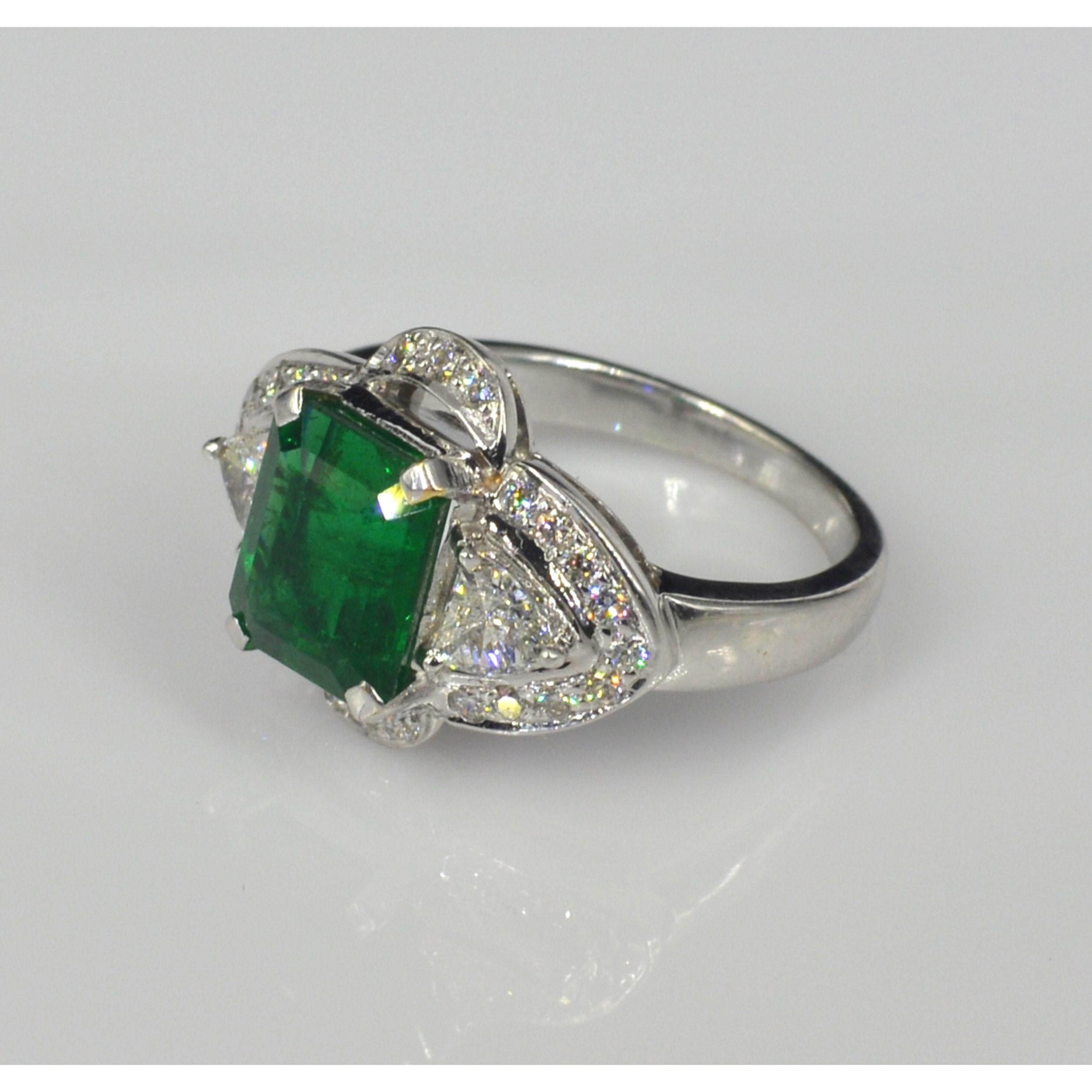 For Sale:  Antique 3 Carat Emerald Engagement Ring, Emerald Statement Ring 2