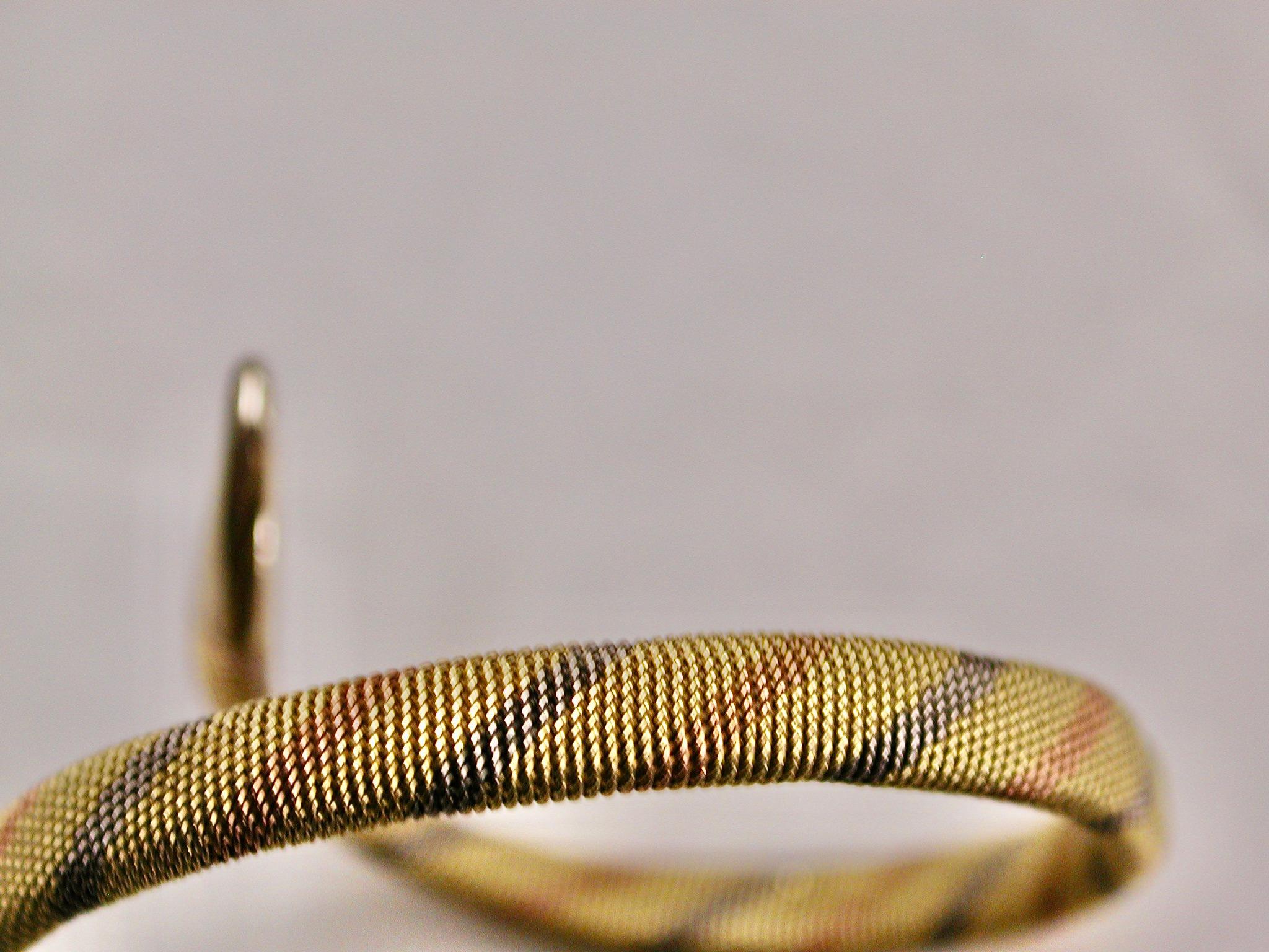 Antike 3 Farbe 9ct Gold Flexible Schlange Armreif datiert CIRCA 1920's Damen im Angebot