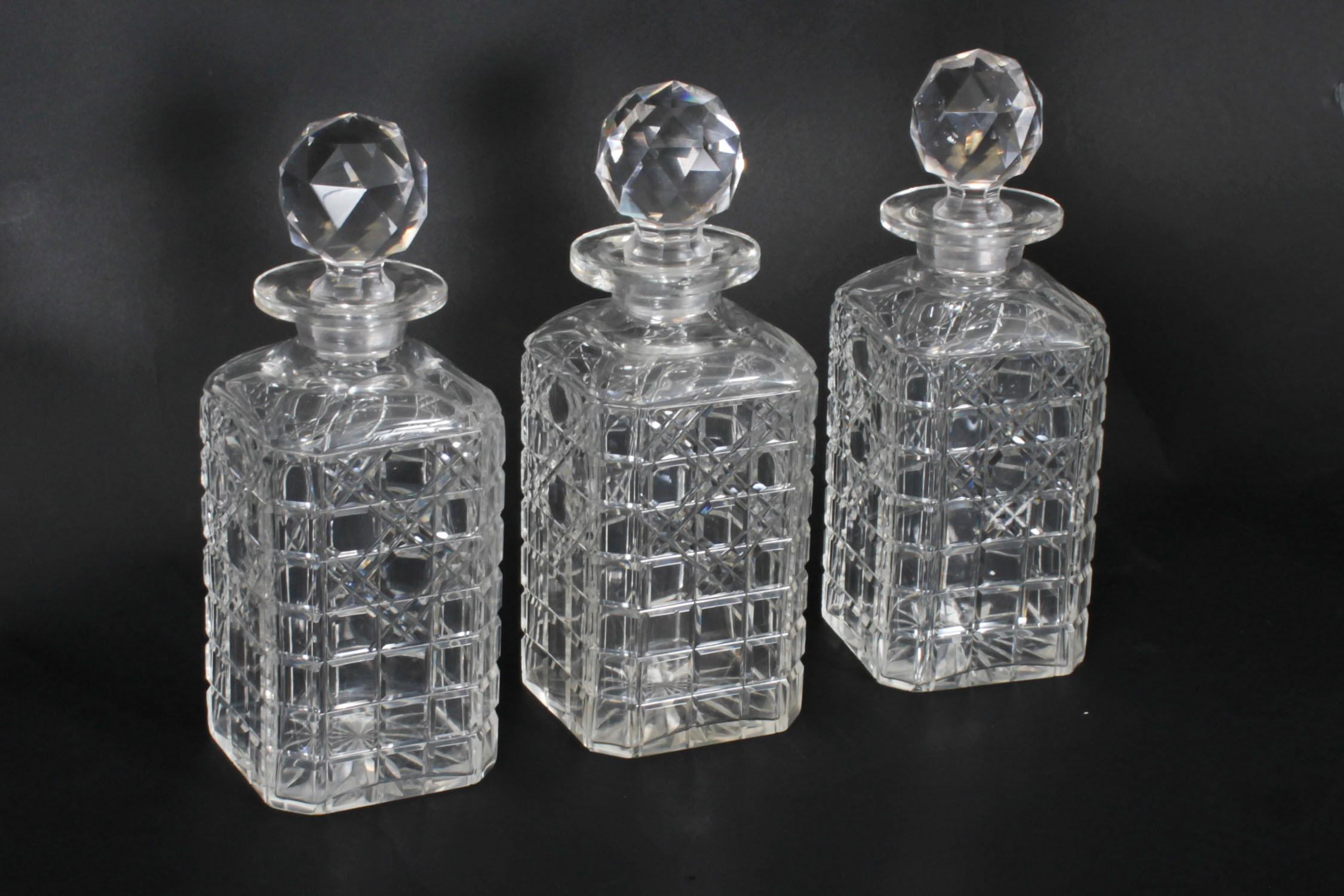 Antique 3 Crystal Decanter Oak Tantalus Dry Bar Games Compendium 19th Century For Sale 10