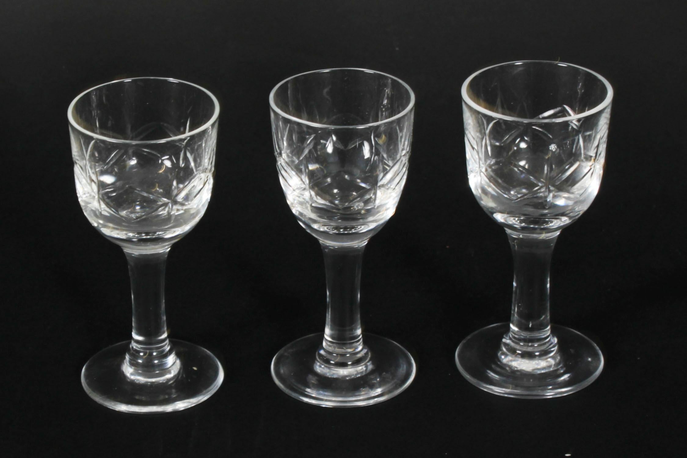 Antique 3 Crystal Decanter Oak Tantalus Dry Bar Games Compendium 19th Century For Sale 11