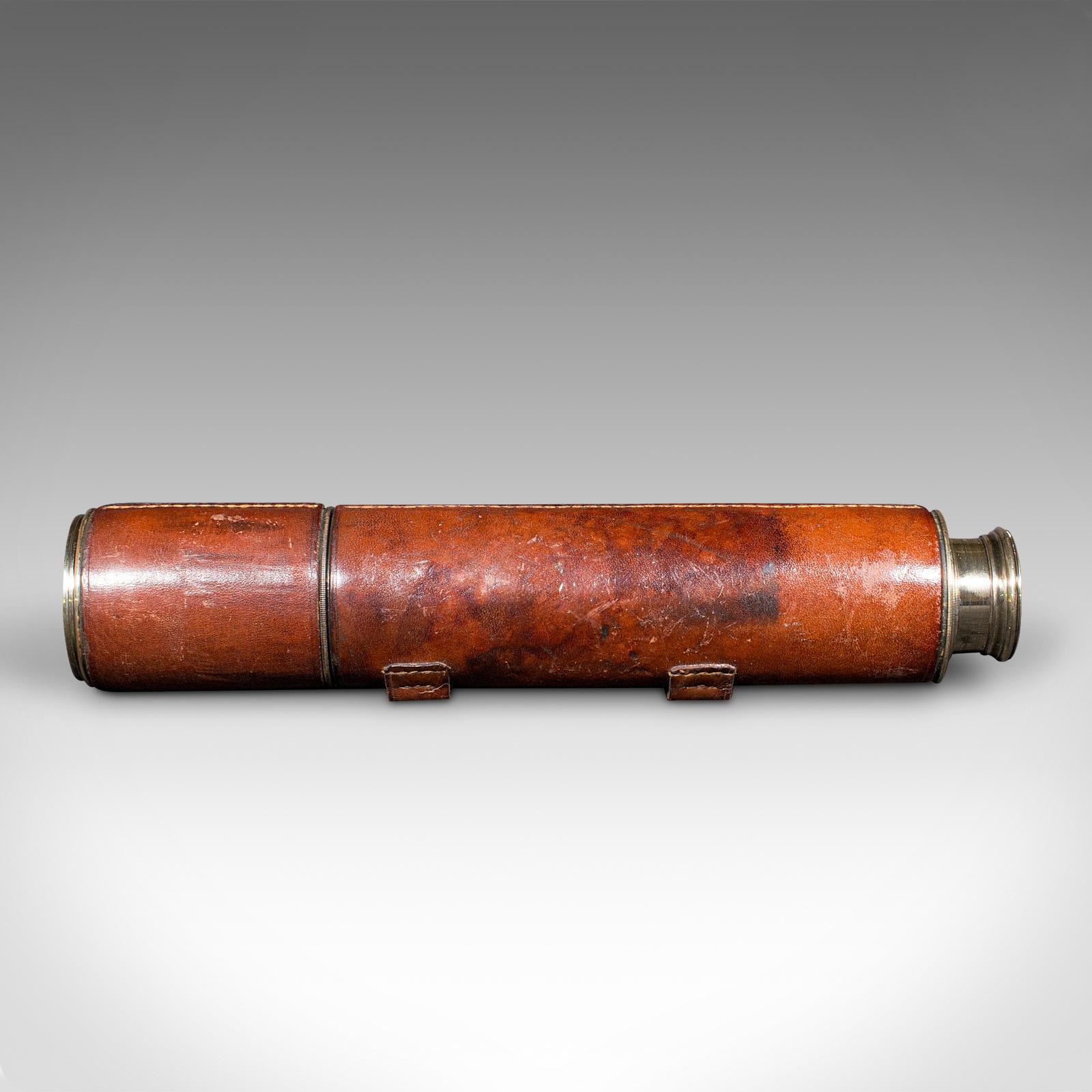 Telescope ancien à 3 tiroirs, laiton, cuir, Newton & Co, Victorien, C.1870 Bon état - En vente à Hele, Devon, GB