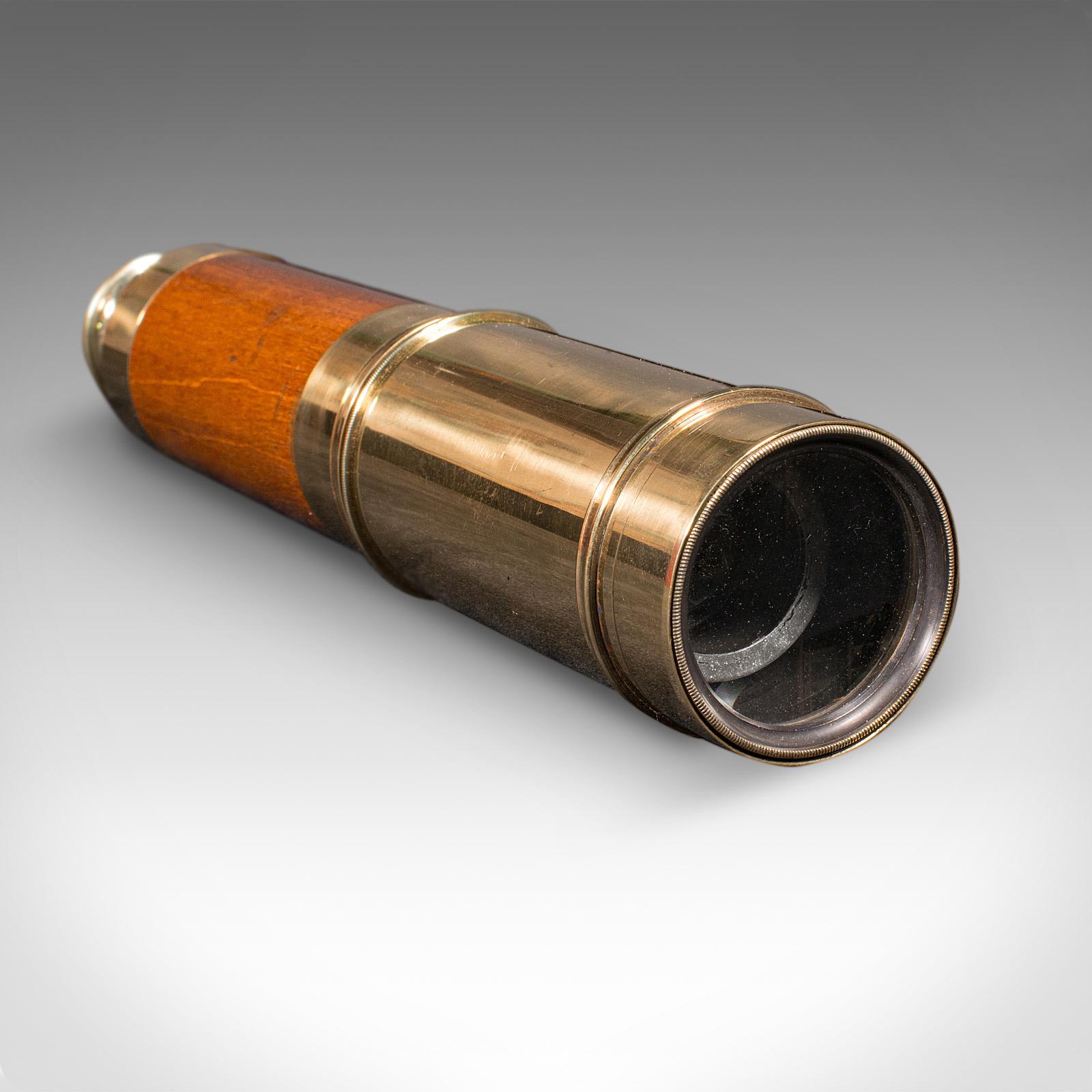 Laiton Télescope ancien à 3 tiroirs, laiton anglais, instrument terrestre, victorien, 1880 en vente