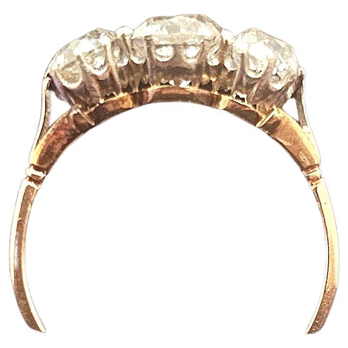 Antiker 3 Old Mine Cut Diamantring aus Gold mit 1,90 Karat 2
