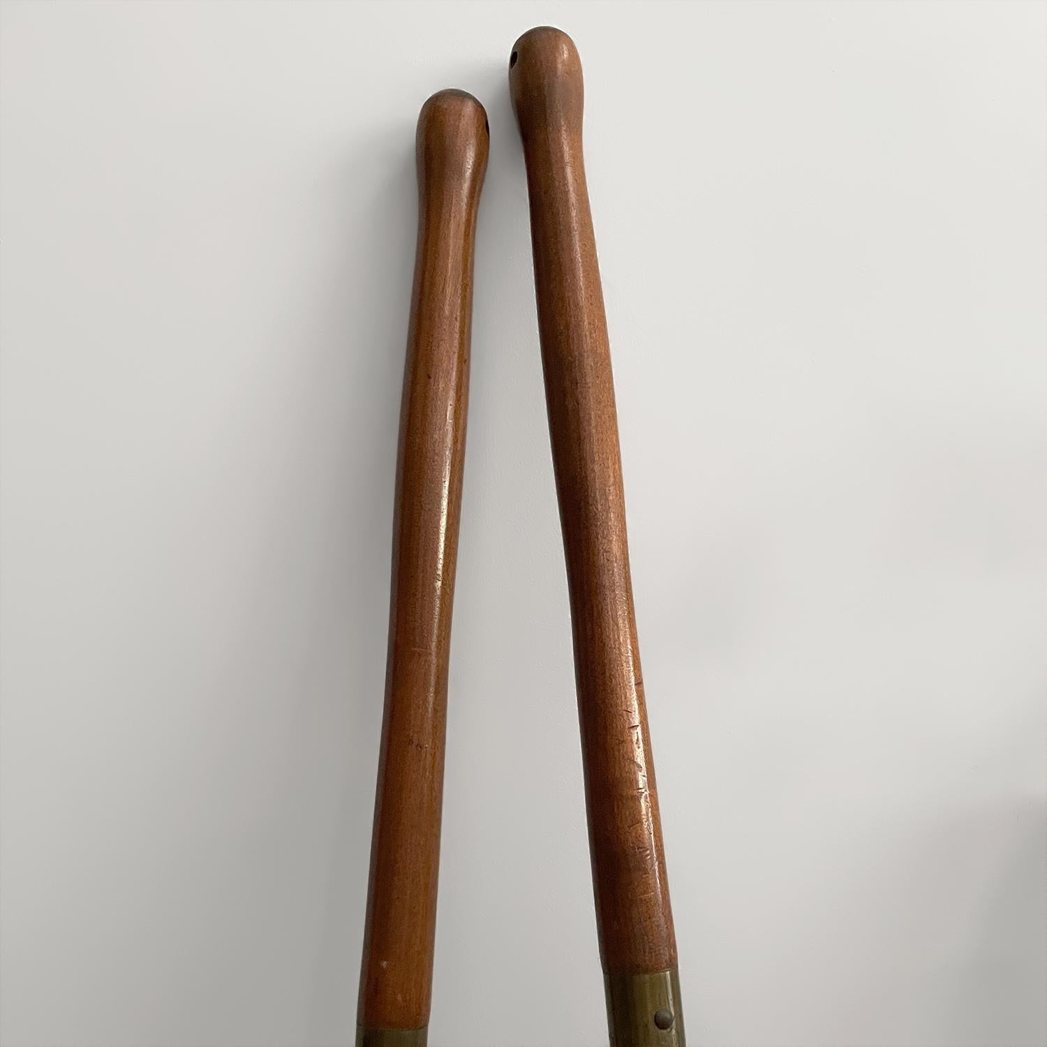 Set d'outils de cheminée 3 pièces Antiquities Bon état - En vente à Los Angeles, CA