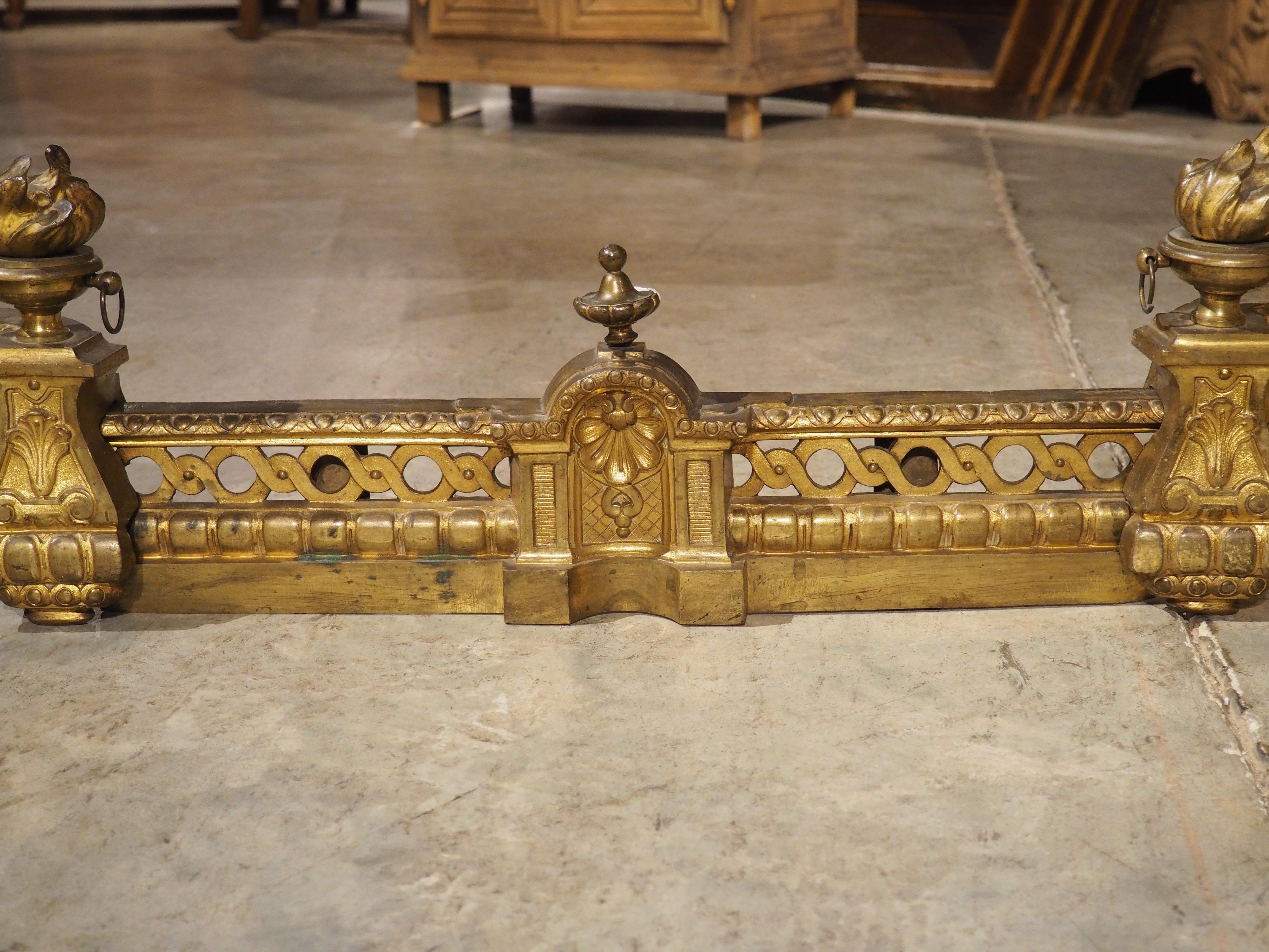 Antique 3 pezzi in bronzo dorato francese 'Bar de Cheminee', parafuoco, C.C. 1880 In condizioni buone in vendita a Dallas, TX