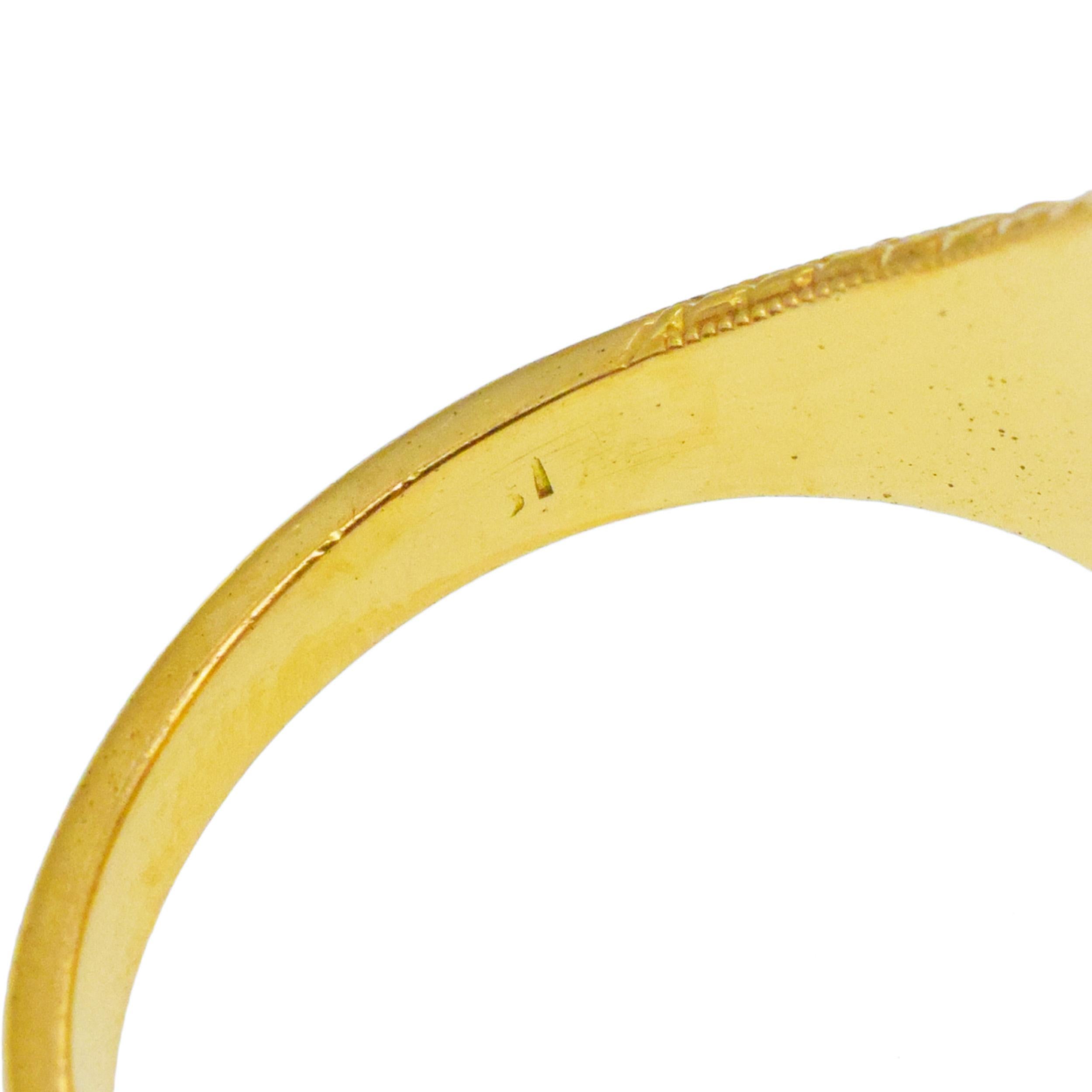 Bague ancienne à trois pierres et diamants en vente 3