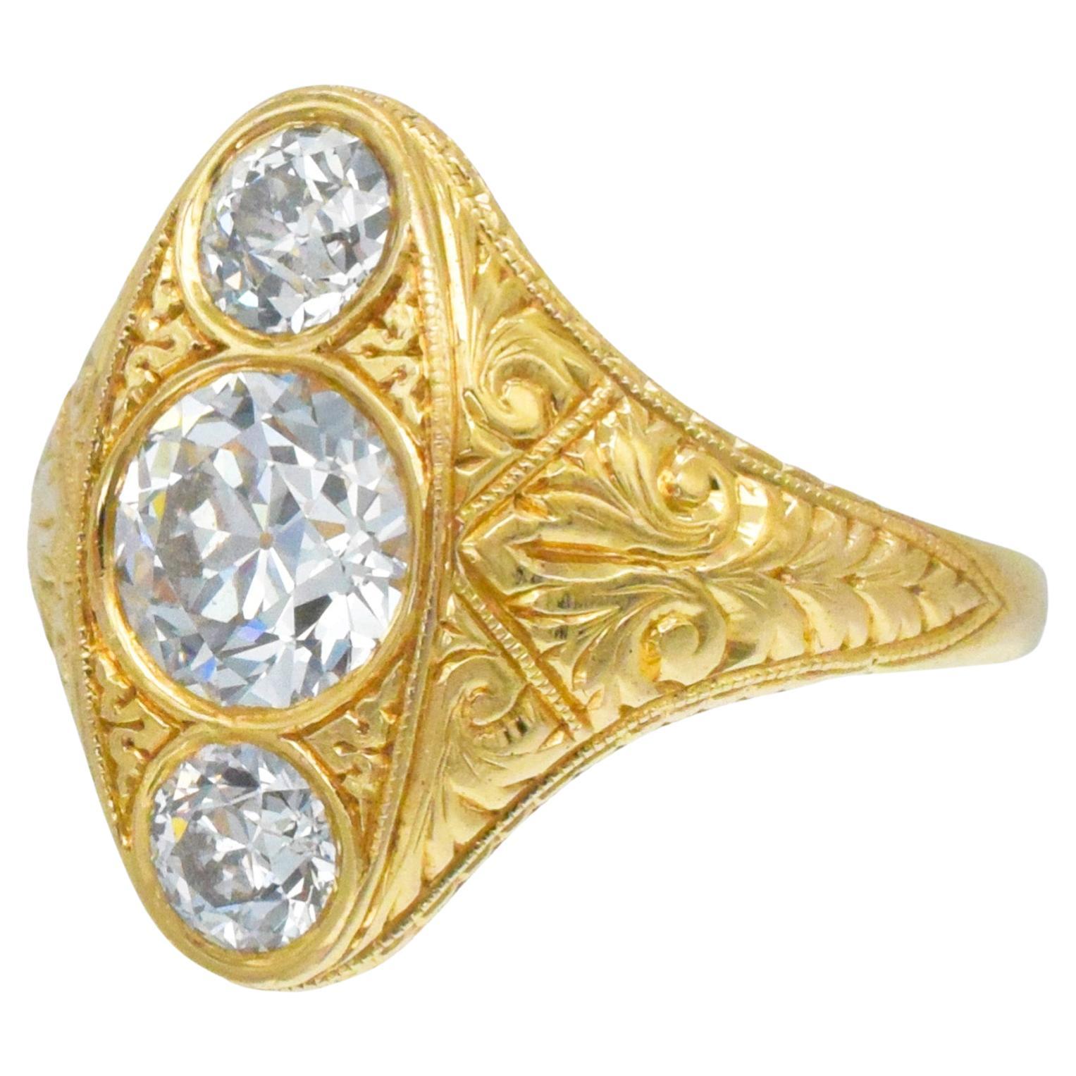 Anello antico con 3 pietre e diamante