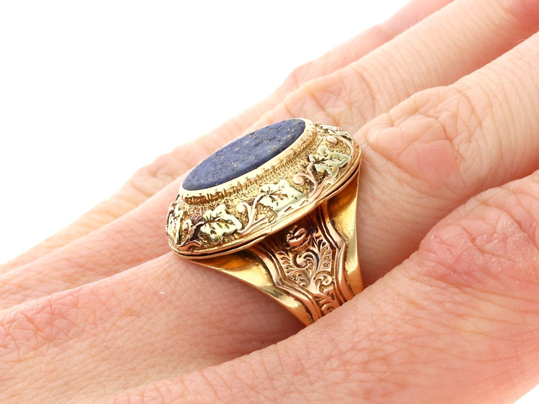 Antique 3.02Ct Lapis Lazuli and 15k Yellow Gold Locket Ring Circa 1880 For Sale 8