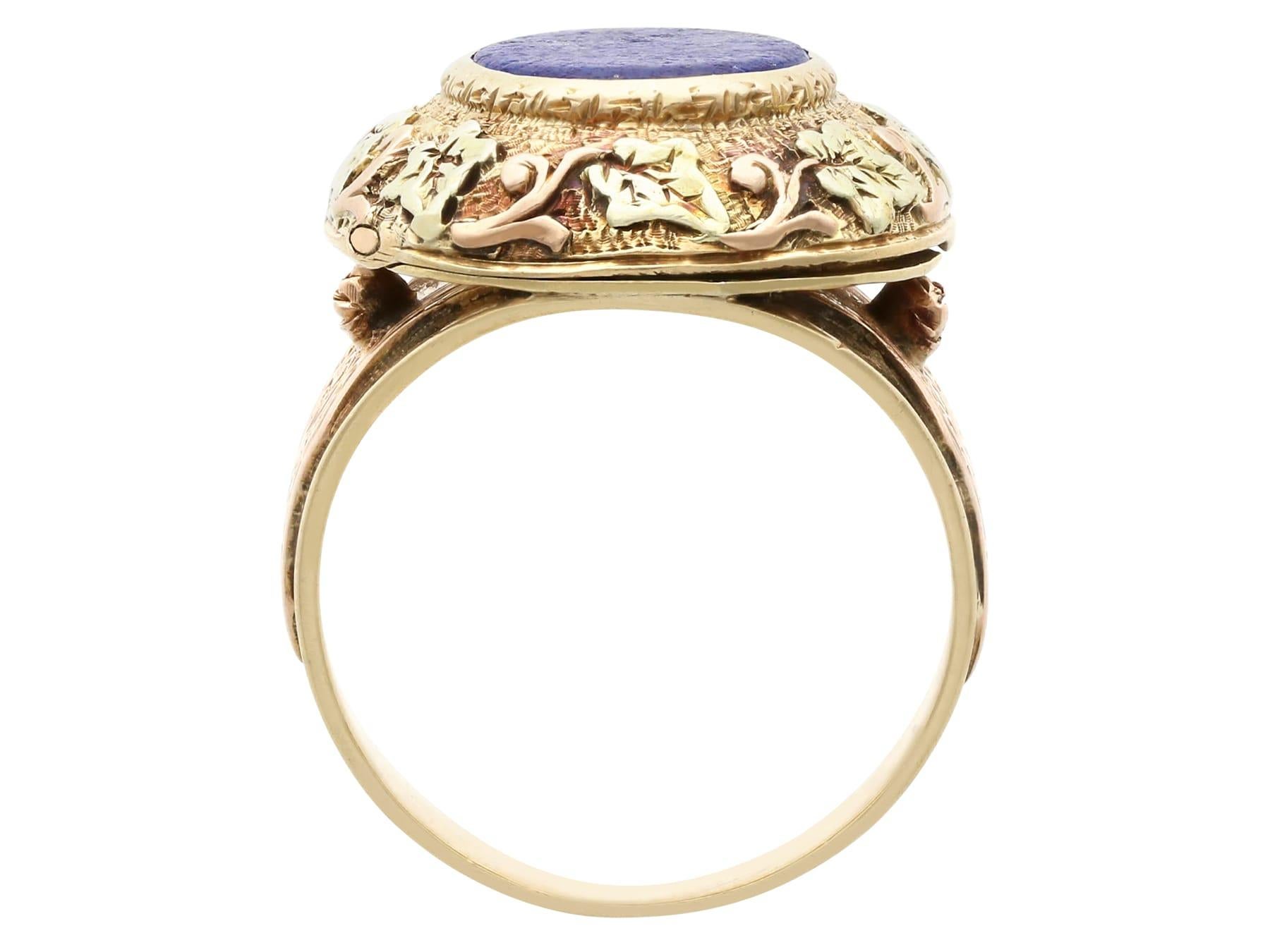 Antique 3.02Ct Lapis Lazuli and 15k Yellow Gold Locket Ring Circa 1880 For Sale 4