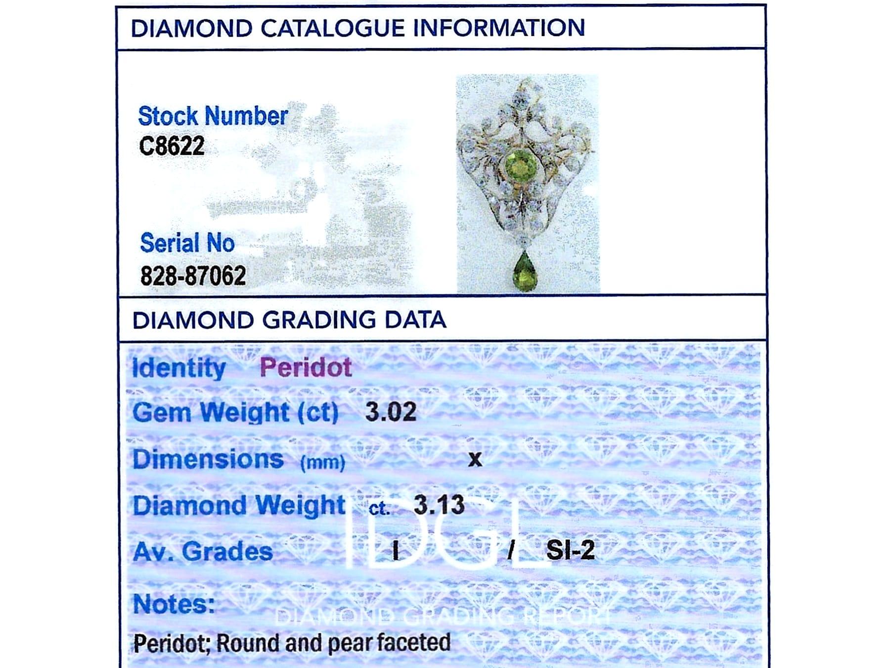 Pendentif / broche d'antiquités en or jaune 14 carats, péridot de 3,02 carats et diamants de 3,41 carats en vente 6