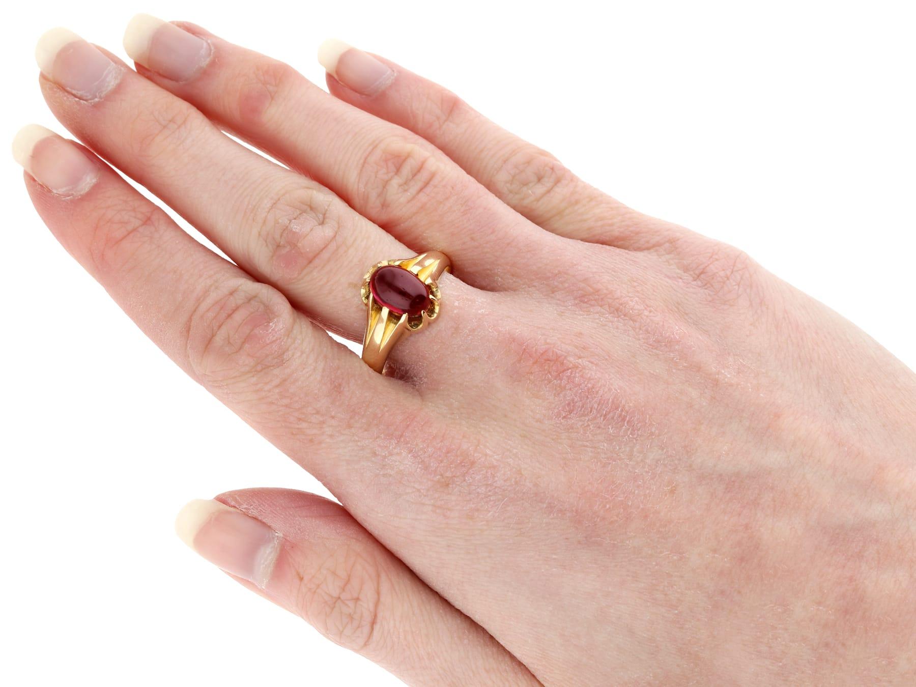 Antique 3.05 Carat Garnet and 18k Yellow Gold Dress Ring (1918) For Sale 4