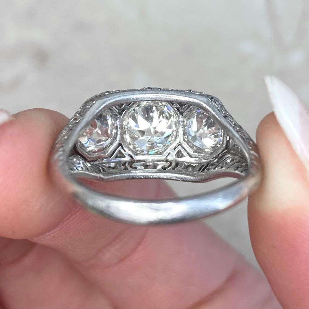 Antique 3.05 Carat Old Euro-Cut Diamond Engagement Ring, Platinum, circa 1930 For Sale 5