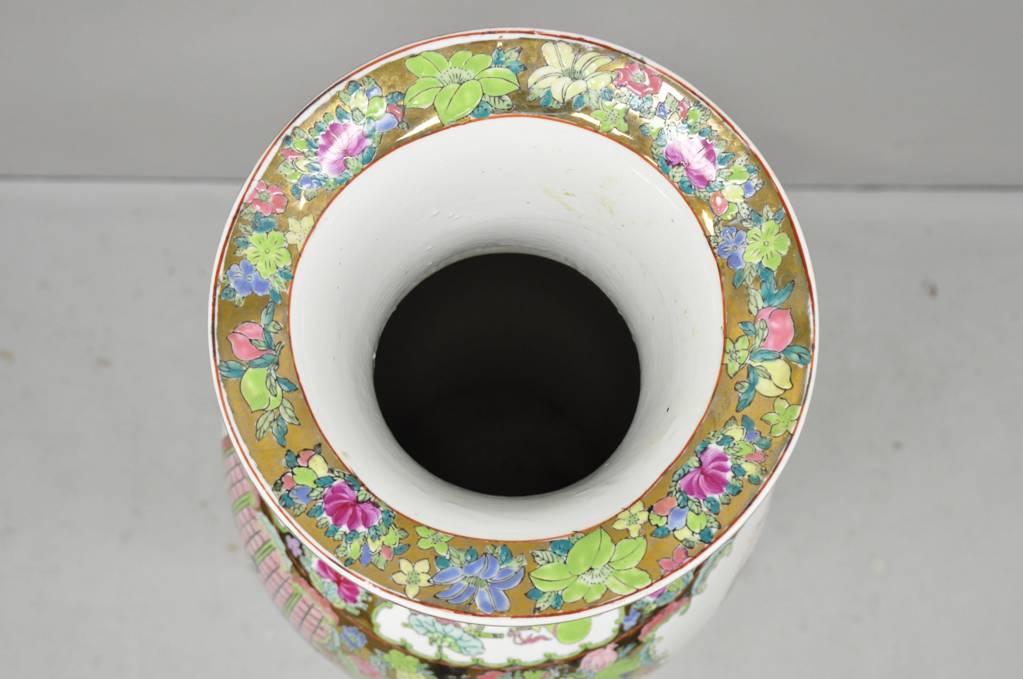 Antique 32 034 chinois Famille Rose Porcelaine Urne Vase Vessel Temple Jar on B en vente 1