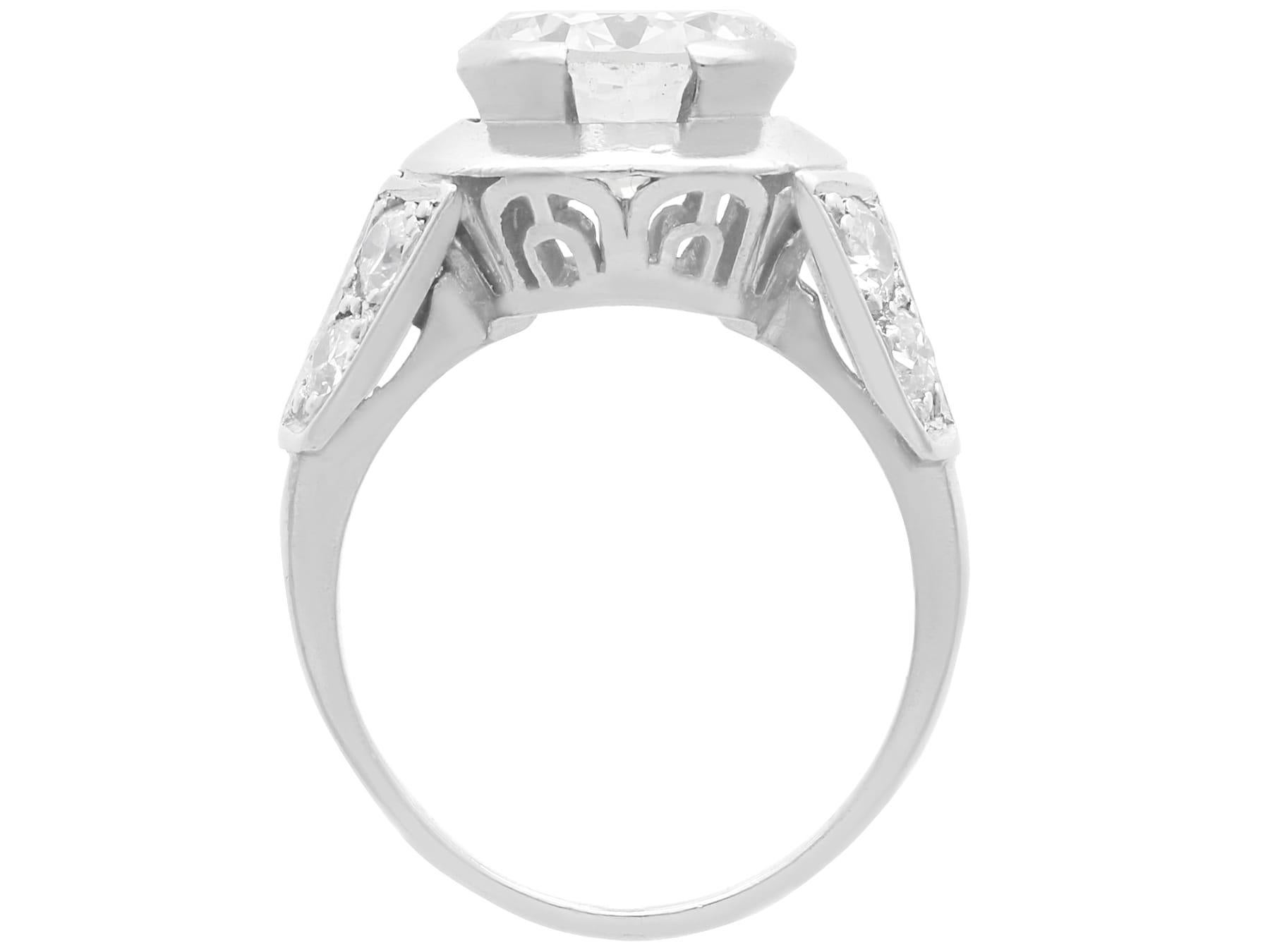 Antiker 3,20 Karat Diamant und Platin Solitär Ring CIRCA 1925 für Damen oder Herren im Angebot