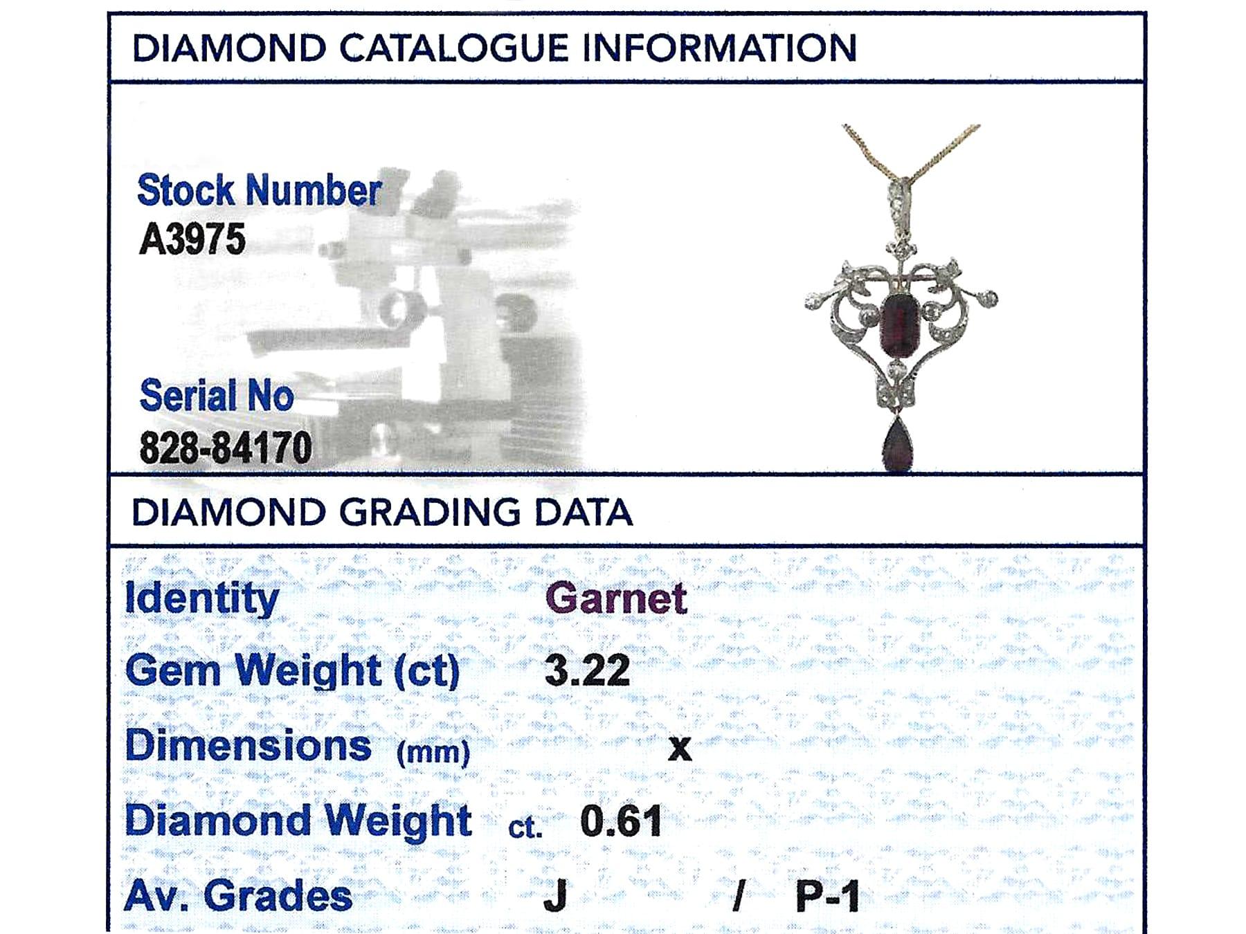 Antique 3.22 Carat Garnet and Diamond Yellow Gold Pendant / Brooch For Sale 4