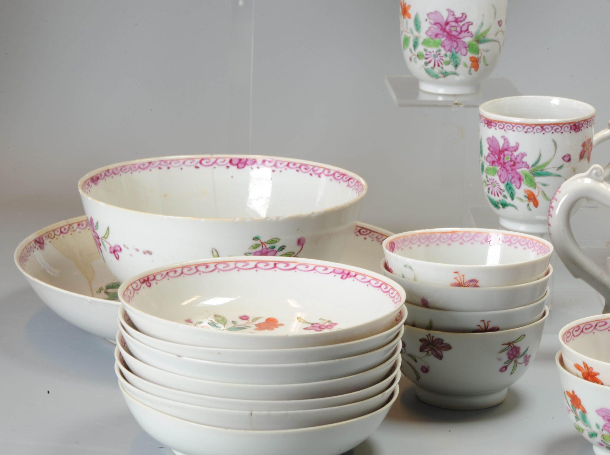 Antike 33 Pieces Chinese Porcelain Tea Serving Set Teapot Fencai, 18. Jahrhundert (Chinesisch) im Angebot