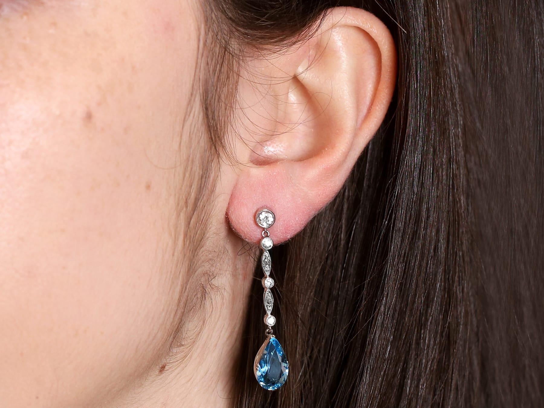 Antique 3.45ct Aquamarine and 0.60ct Diamond, Platinum Drop Earrings Circa 1925 en venta 6