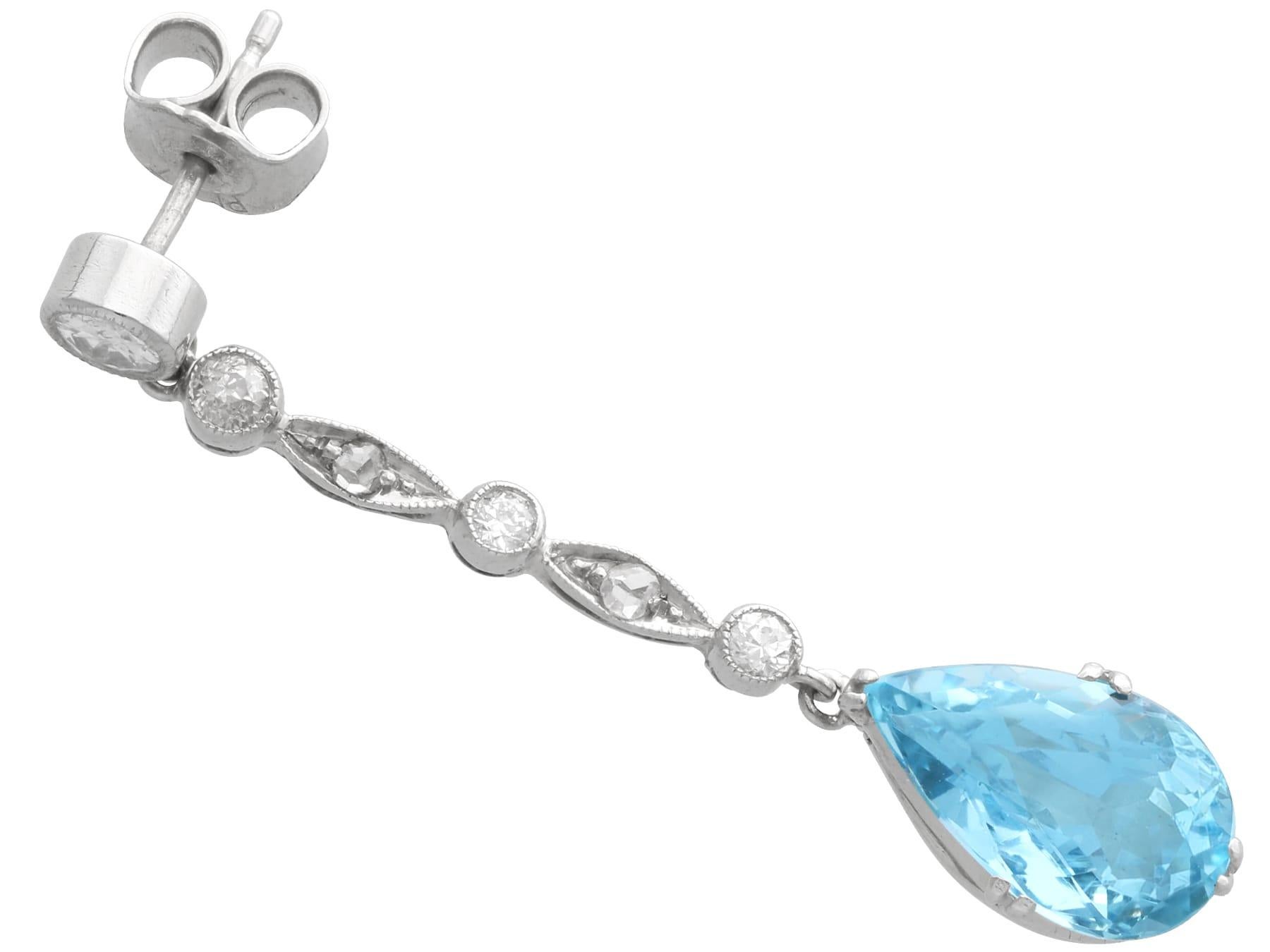 Femenino o masculino Antique 3.45ct Aquamarine and 0.60ct Diamond, Platinum Drop Earrings Circa 1925 en venta