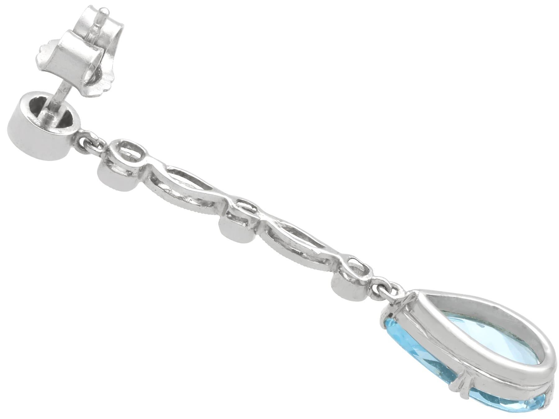 Antique 3.45ct Aquamarine and 0.60ct Diamond, Platinum Drop Earrings Circa 1925 en venta 2