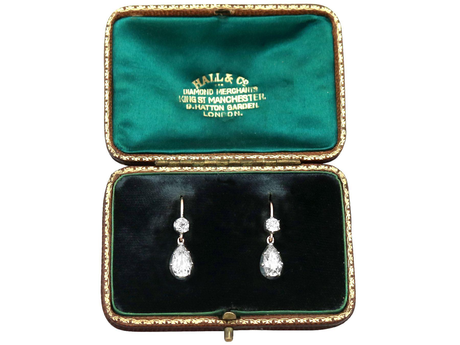 Women's or Men's Antique 3.58 Carat Diamond and 9k Yellow Gold Drop Earrings For Sale