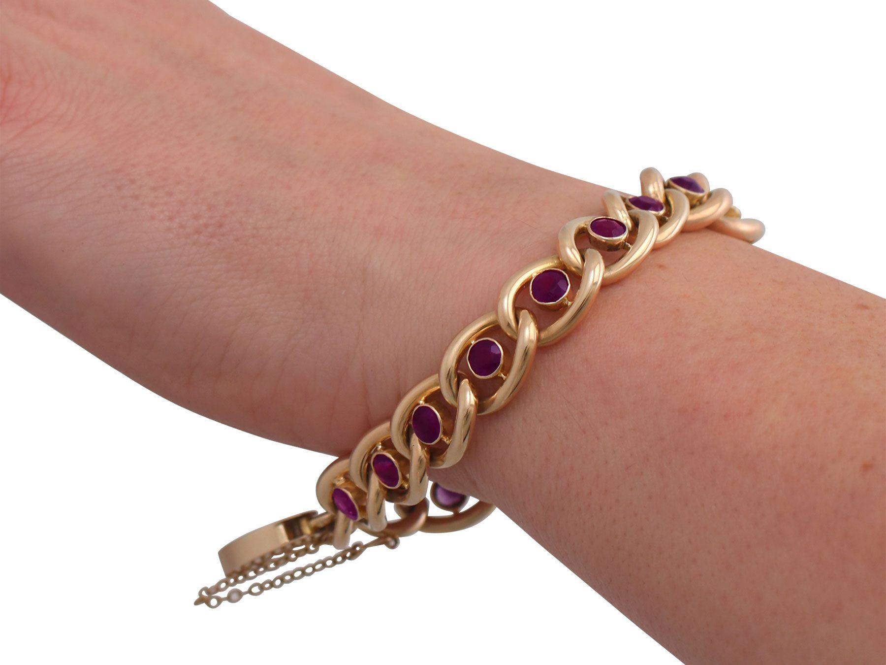 Antique 3.75 Carat Amethyst and Gold Bracelet with Heart Padlock Clasp For Sale 5