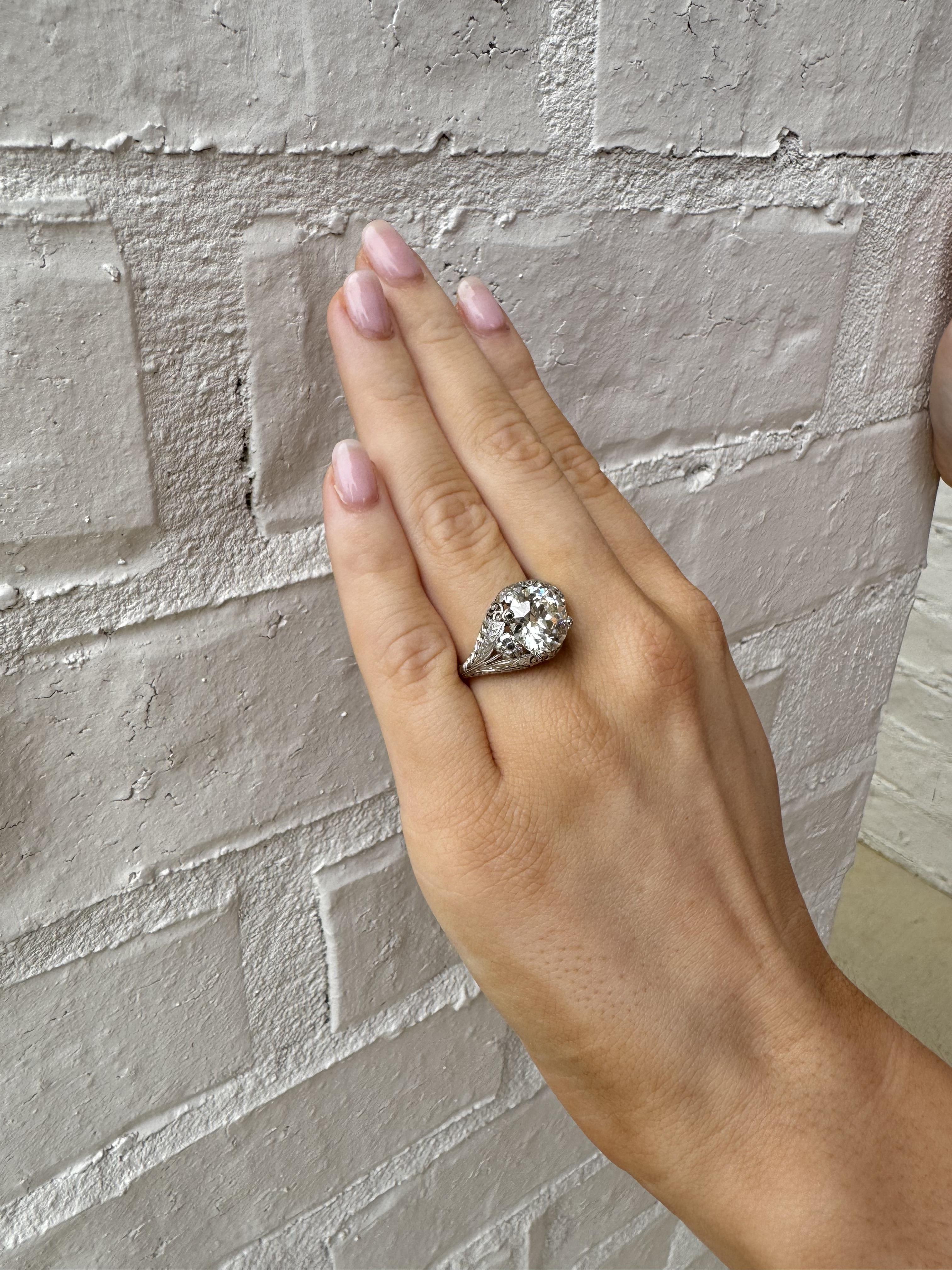 Antique 3.77 Carat Old European Cut Diamond Platinum Engagement Ring GIA In Excellent Condition For Sale In Montgomery, AL