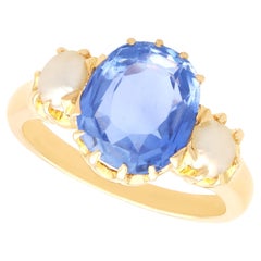 Antiker 3,80ct Ceylon Saphir und natürliche Perle, 18k Gelbgold Trilogie Ring