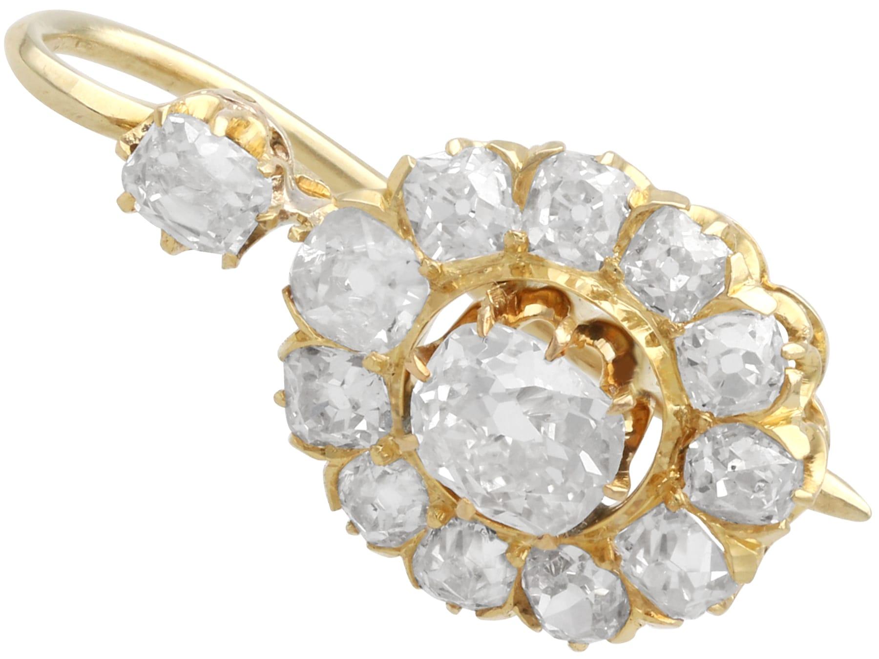 da uomo o donna Antique 3.91 Carat Diamond and 15k Yellow Gold Cluster Drop Earrings Circa 1870 in vendita